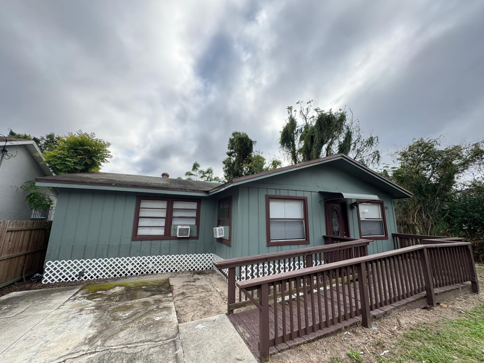Photo of 140 12th ST APOPKA APOPKA FL 32703