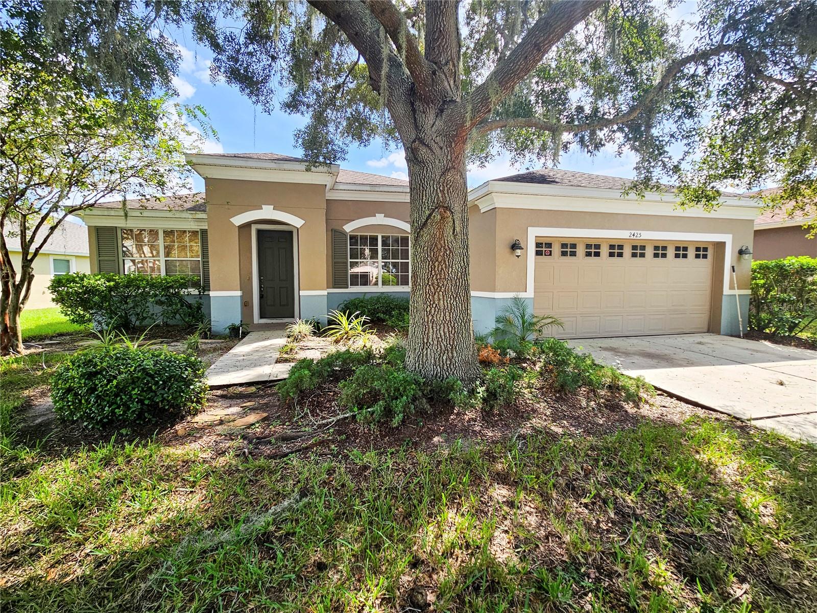 Photo of 2425 WINNIPEG DRIVE LAKELAND FL 33805