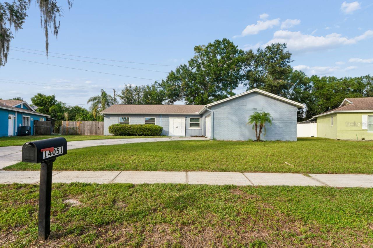 Photo of 14051 BRIARDALE LANE TAMPA FL 33618