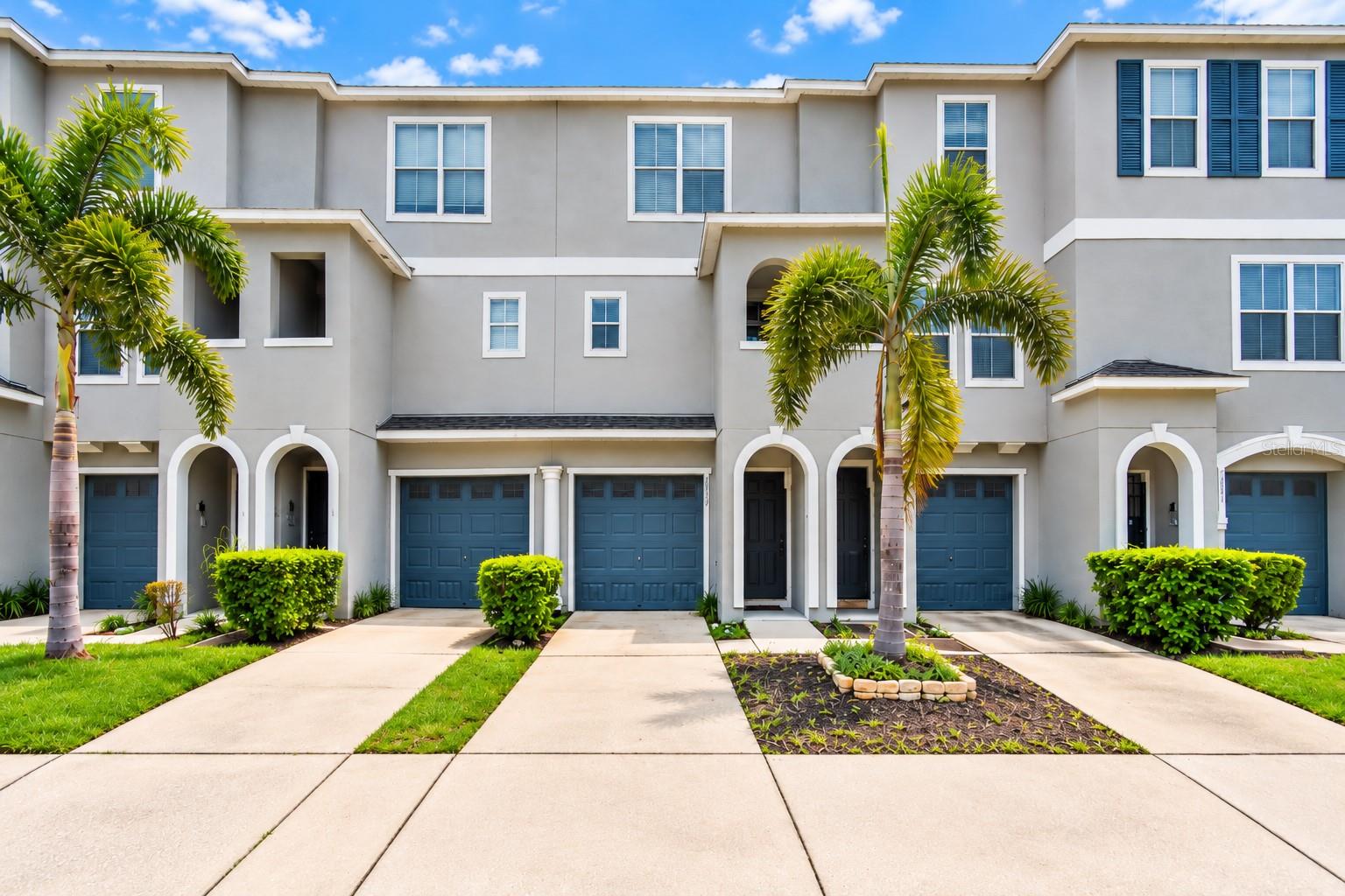 Photo of 4887 TUSCAN LOON DRIVE TAMPA FL 33619