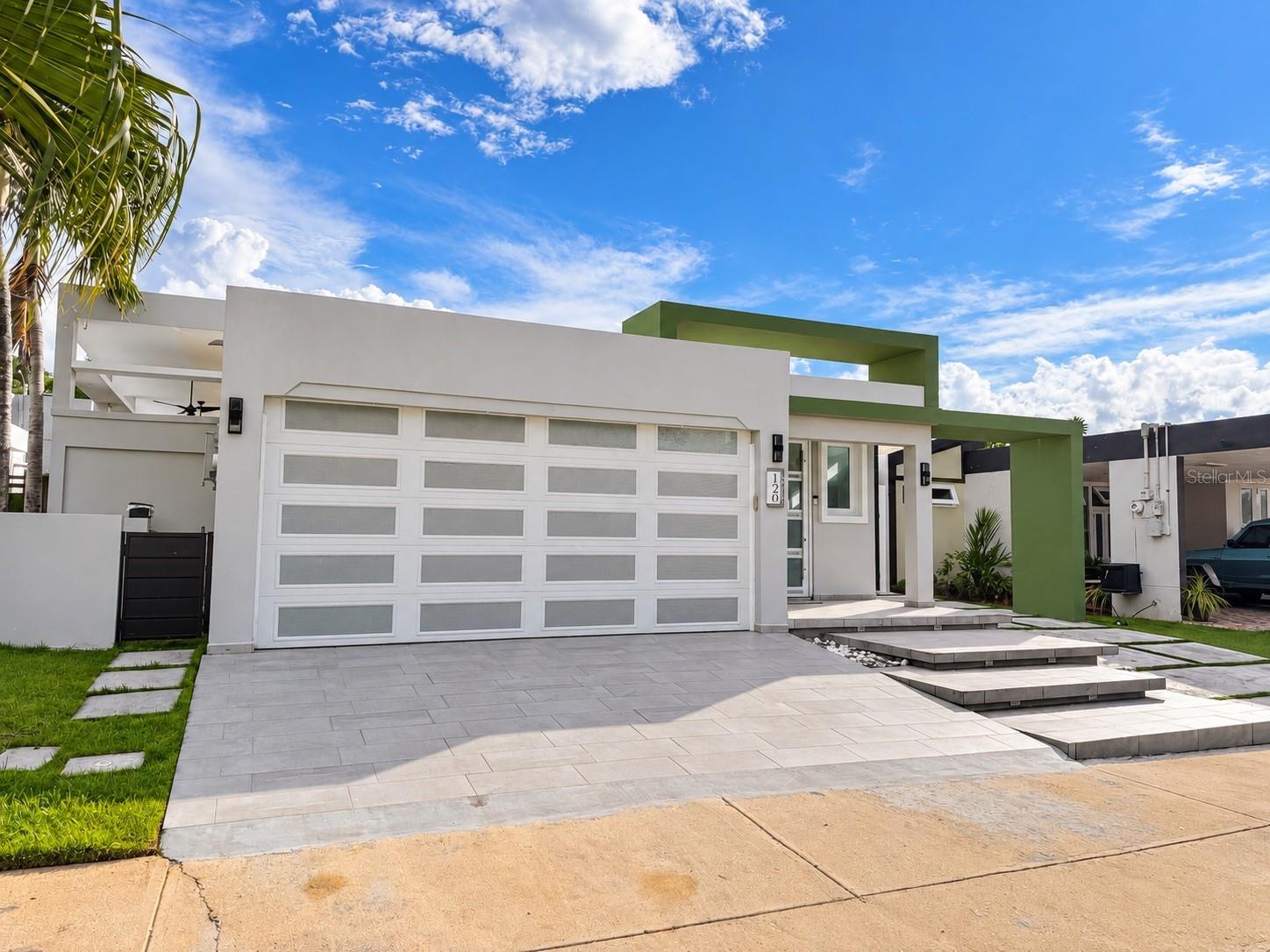 Photo of 20-I 8TH ST. URB. VALLE DORADA DORADO PR 00646