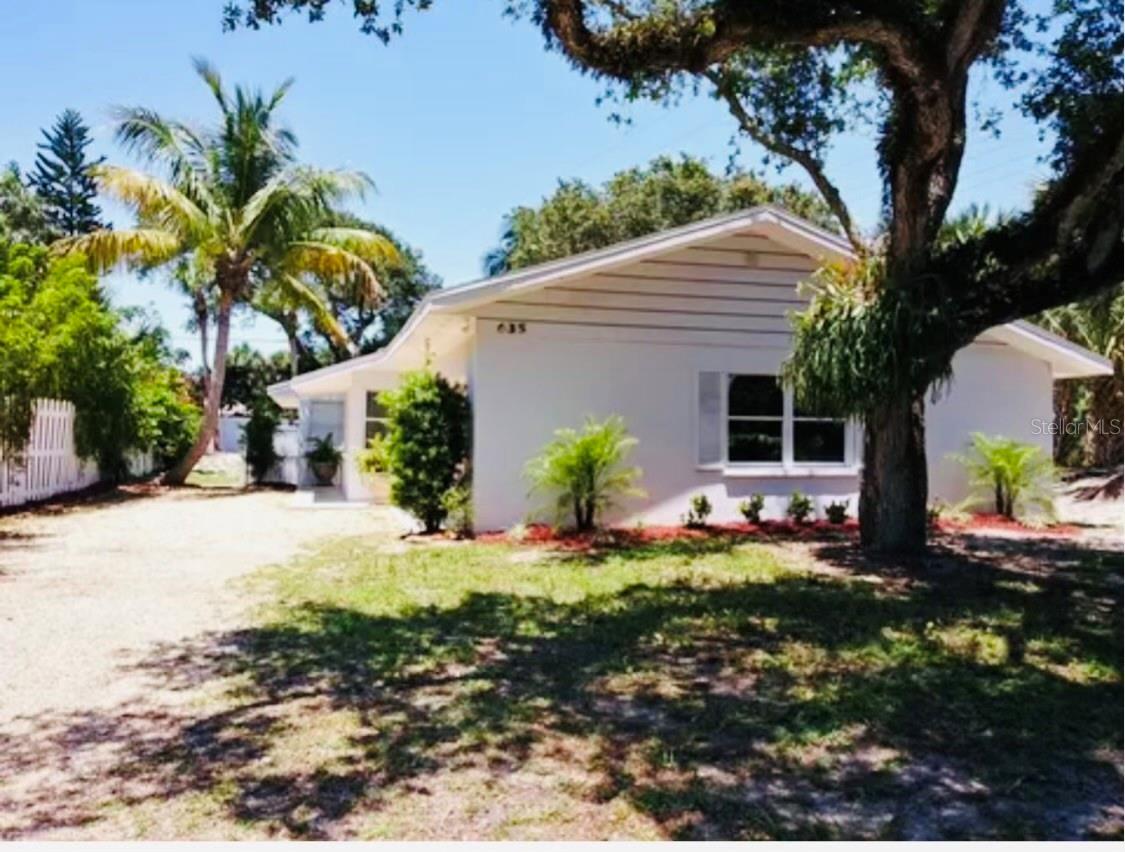 Photo of 635 HOLLY ROAD VERO BEACH FL 32963