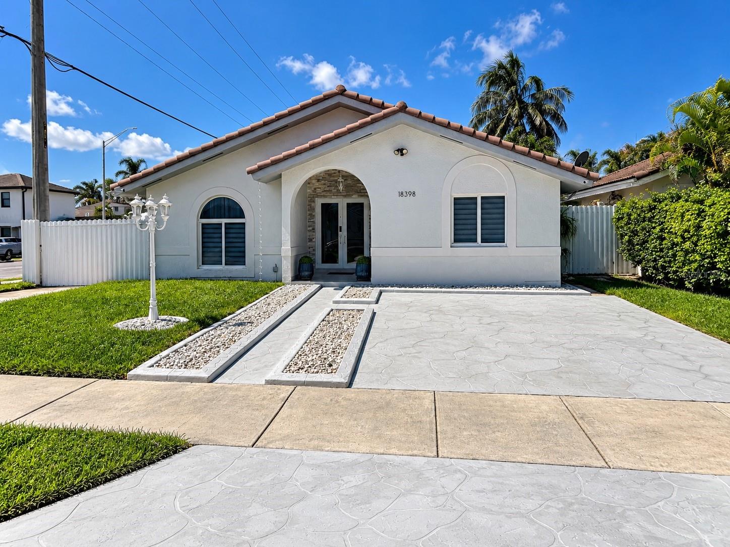 Photo of 18398 SW 135TH AVENUE MIAMI FL 33177