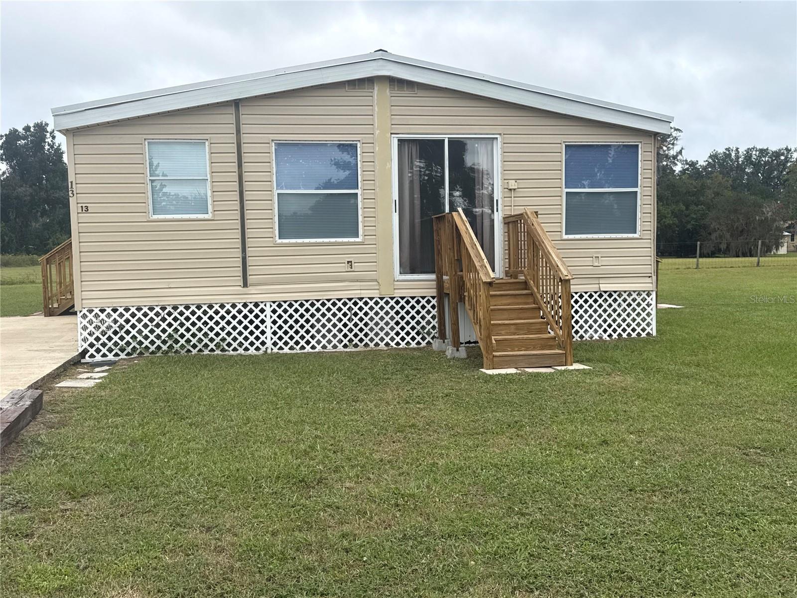 Photo of 10386 SE 52ND COURT #13 BELLEVIEW FL 34420