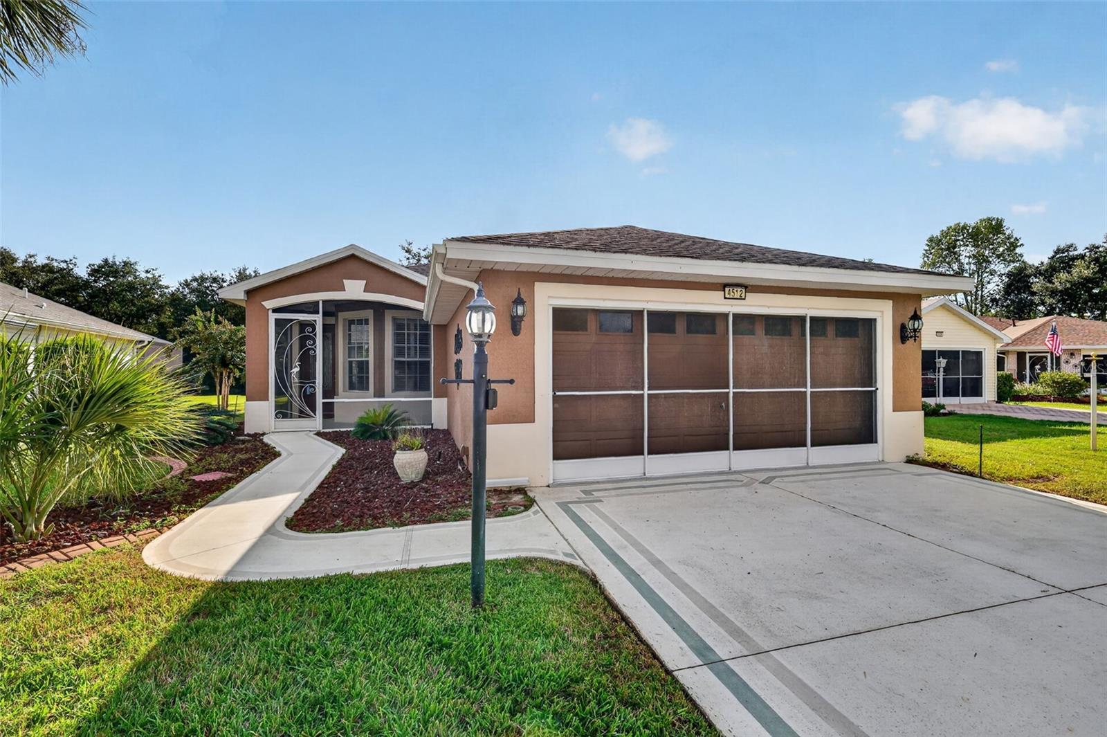 Photo of 4512 INVERNESS DRIVE LEESBURG FL 34748