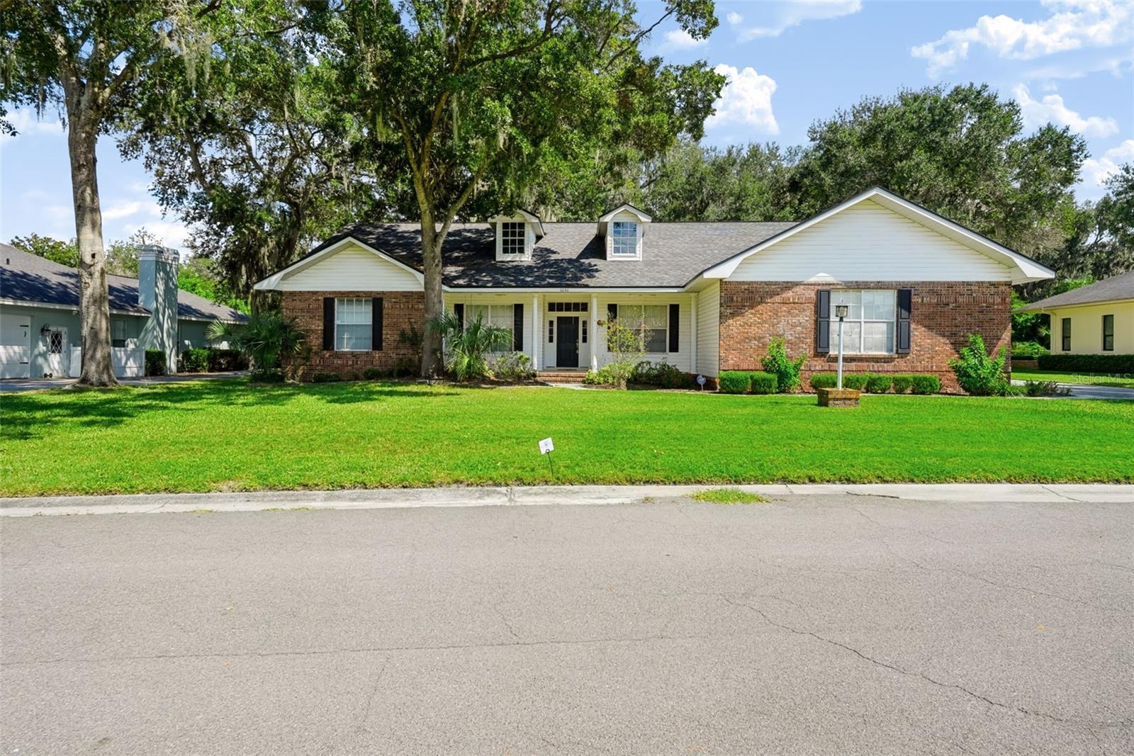 Photo of 6646 ROYAL FOREST DRIVE LAKELAND FL 33811