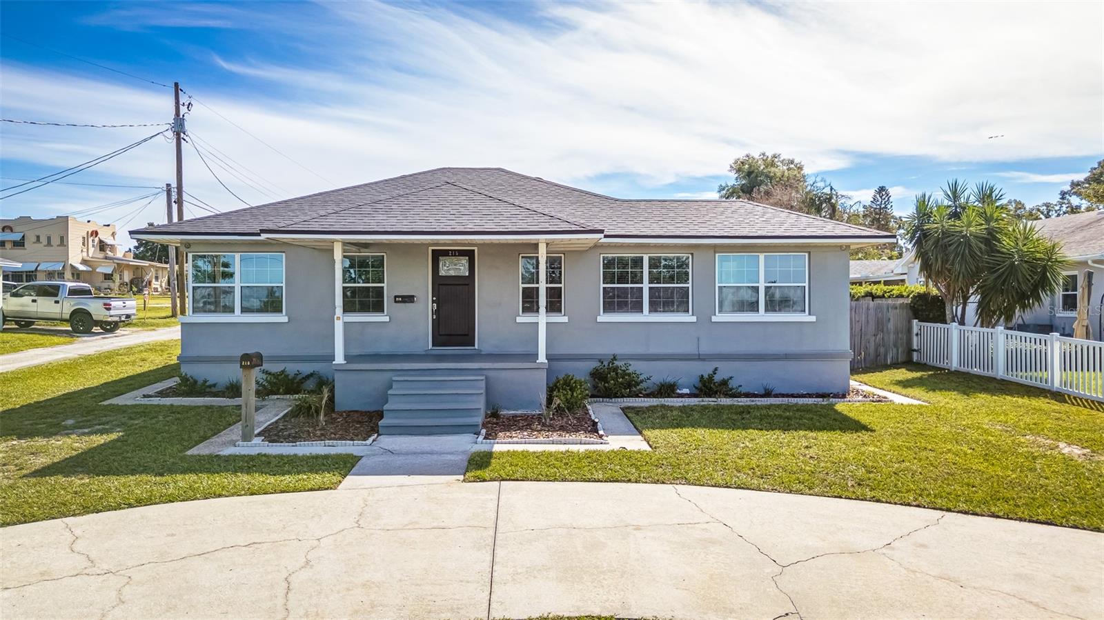 Photo of 215 S LAKE HOWARD DRIVE WINTER HAVEN FL 33880