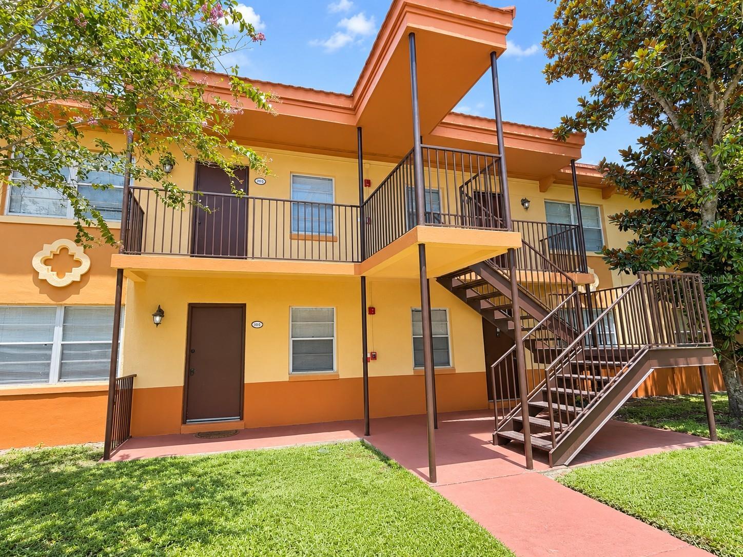 Photo of 715 WYMAN COURT #715 ORLANDO FL 32809