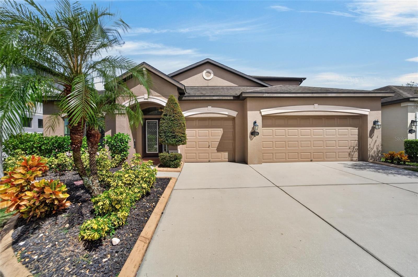 Photo of 11520 SCARLET IBIS PLACE RIVERVIEW FL 33569