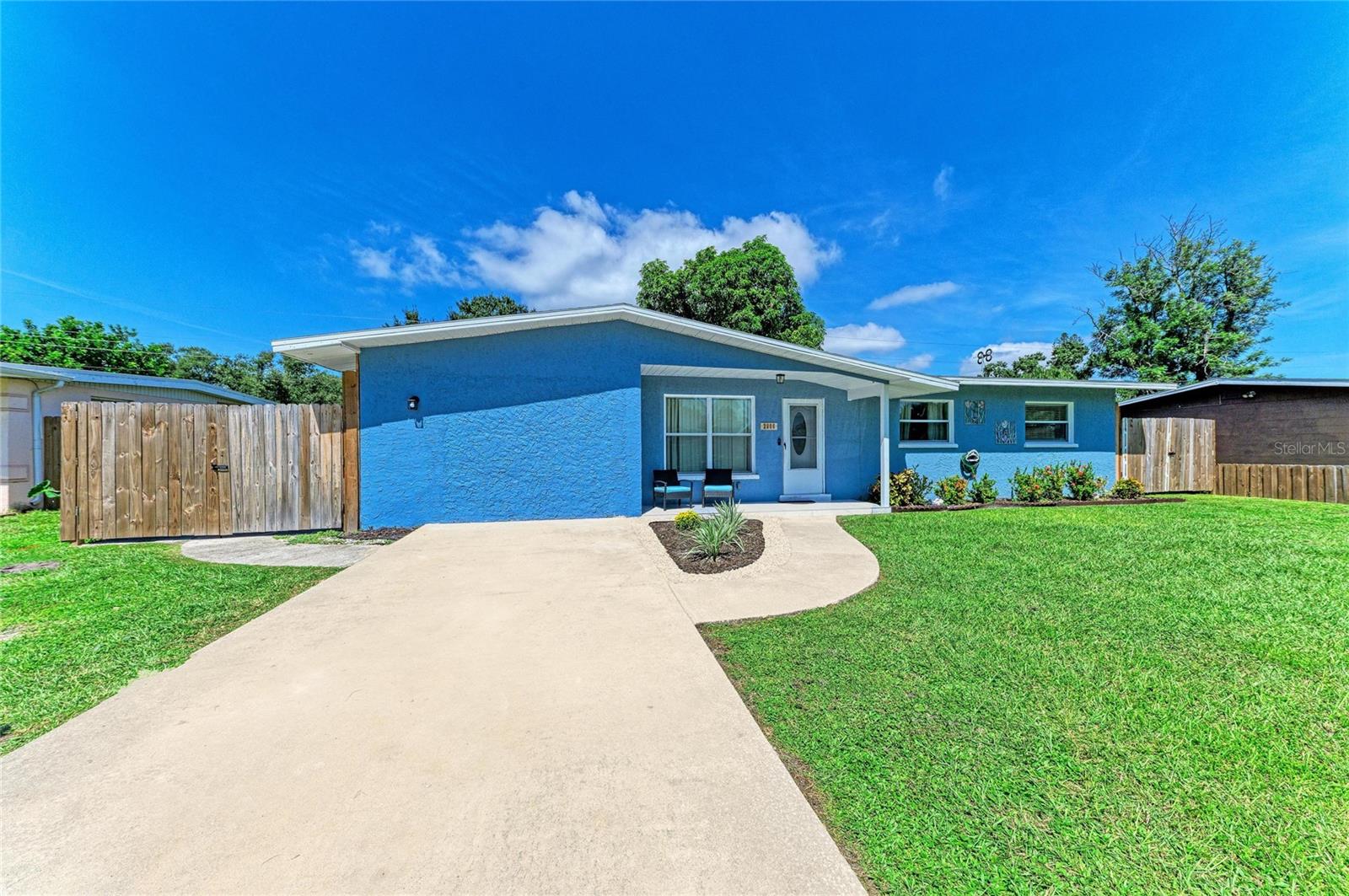 Photo of 2006 24TH AVENUE BRADENTON FL 34205