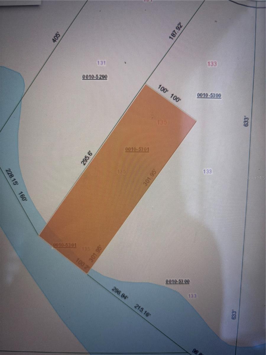 Photo of 135 OAK CIRCLE INTERLACHEN FL 32148