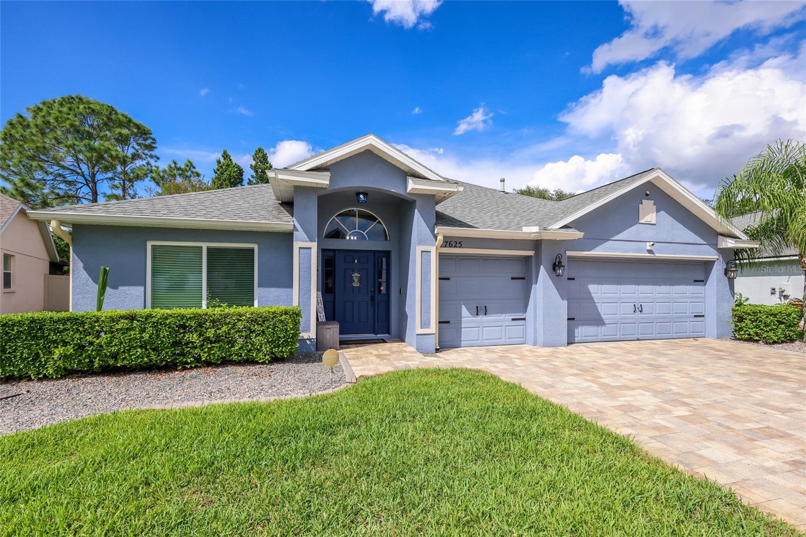 Photo of 7625 NOTTINGHILL SKY DRIVE APOLLO BEACH FL 33572
