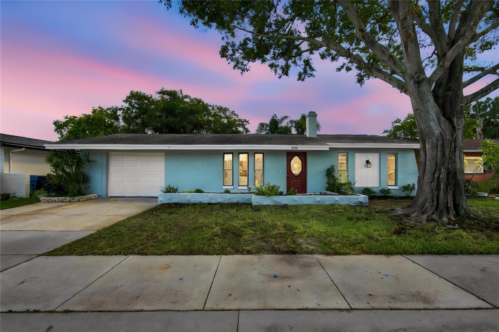 Photo of 1813 DRIFTWOOD CIRCLE OLDSMAR FL 34677