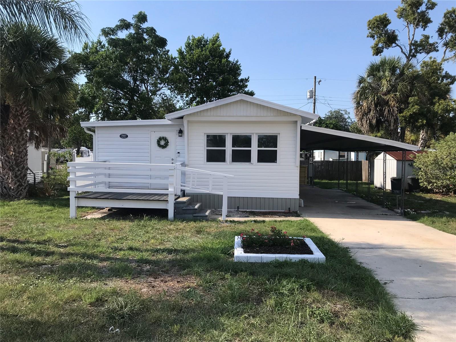 Photo of 7037 LOFTY DRIVE PORT RICHEY FL 34668