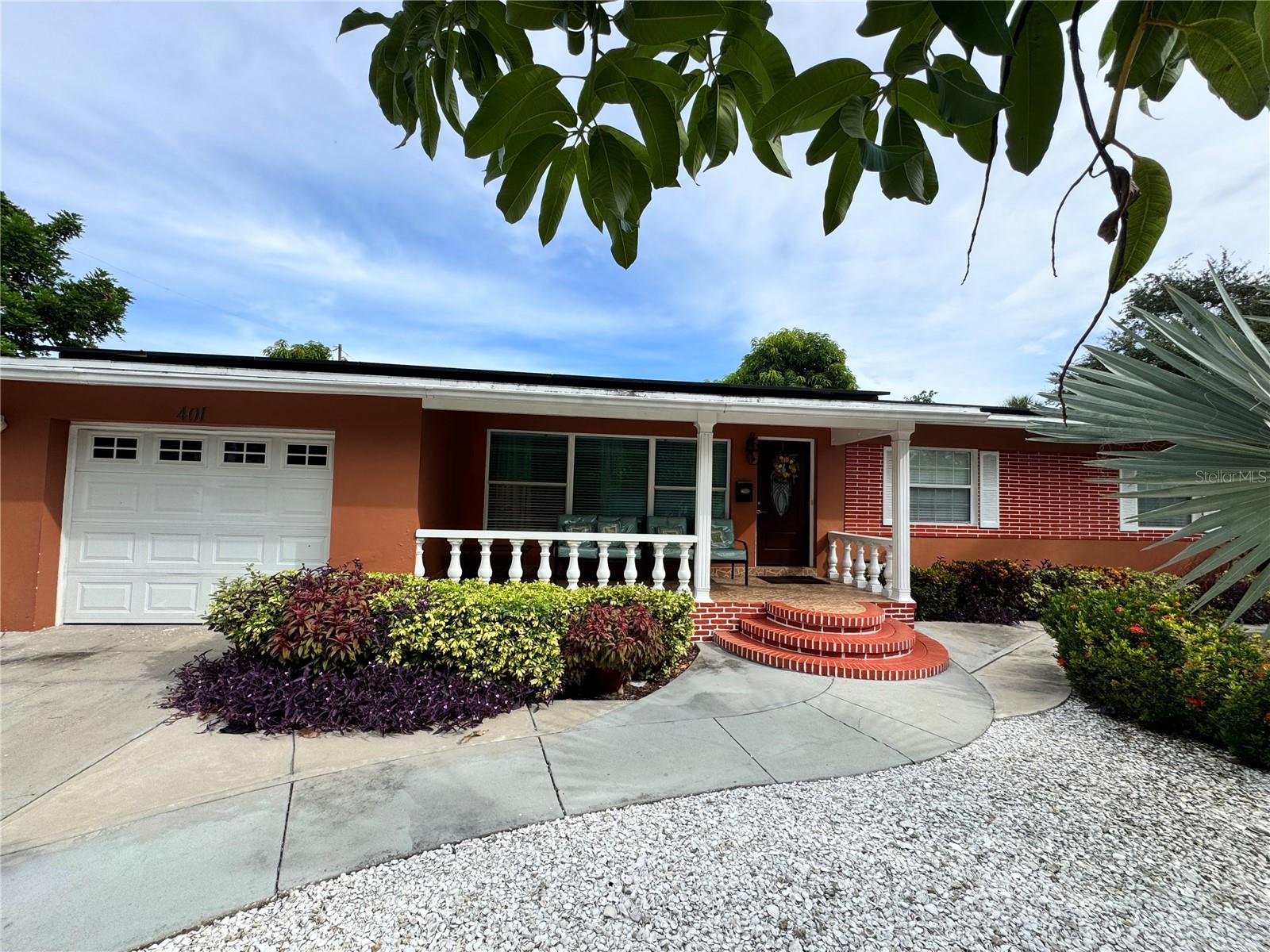 Photo of 401 46TH AVENUE ST PETERSBURG FL 33705