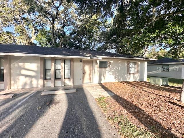 Photo of 32801 LAKE SQUARE COURT #2 LEESBURG FL 34788