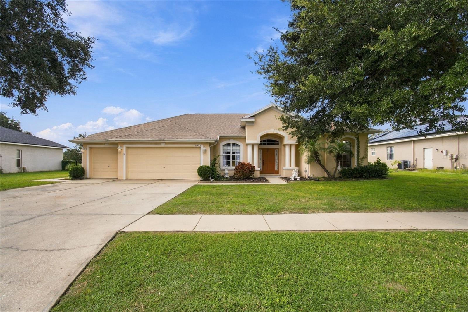 Photo of 2393 OLD OAK TRAIL BROOKSVILLE FL 34604