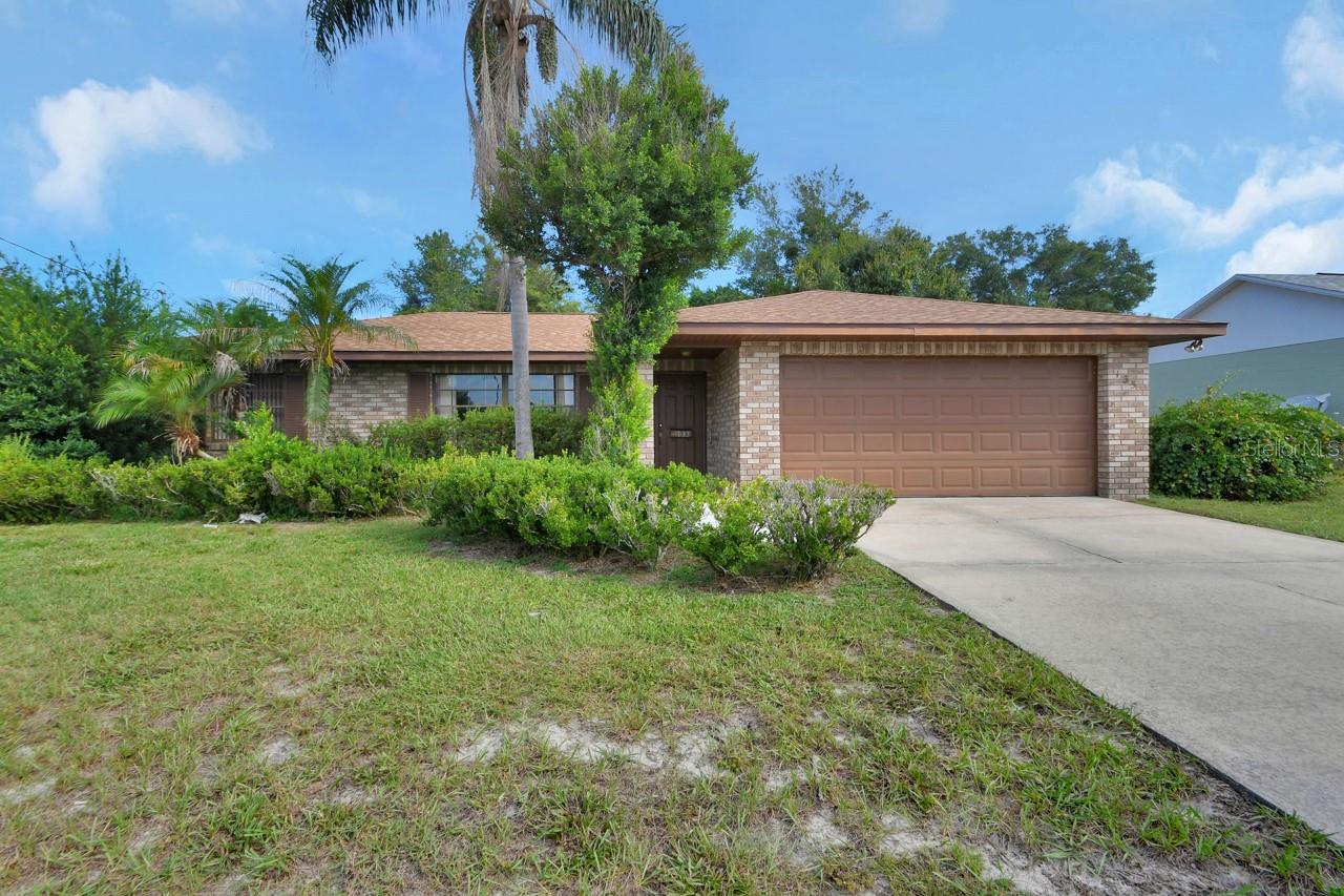 Photo of 135 E IRIS DRIVE ORANGE CITY FL 32763