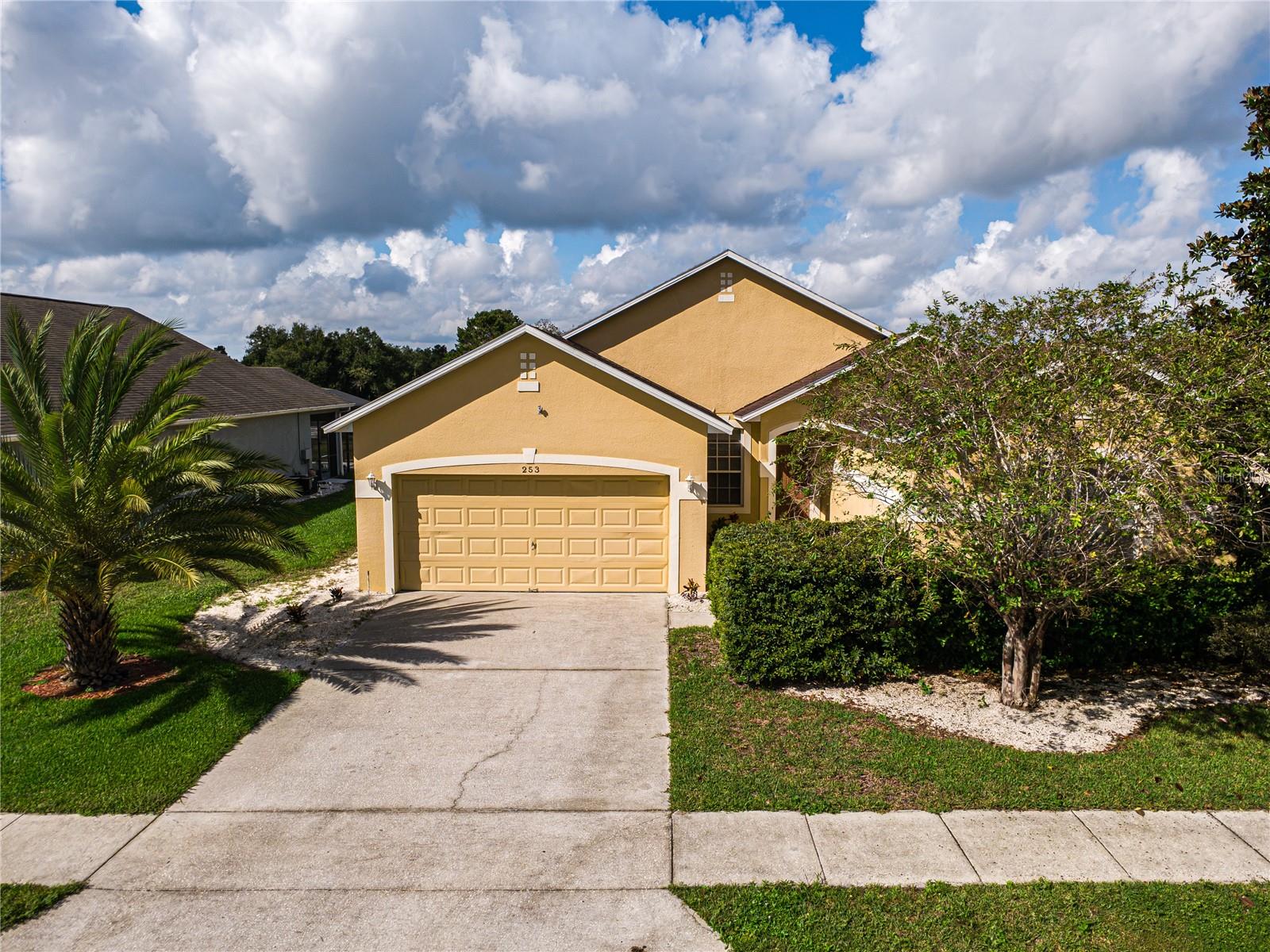 Photo of 253 WILDFLOWER ROAD DAVENPORT FL 33837