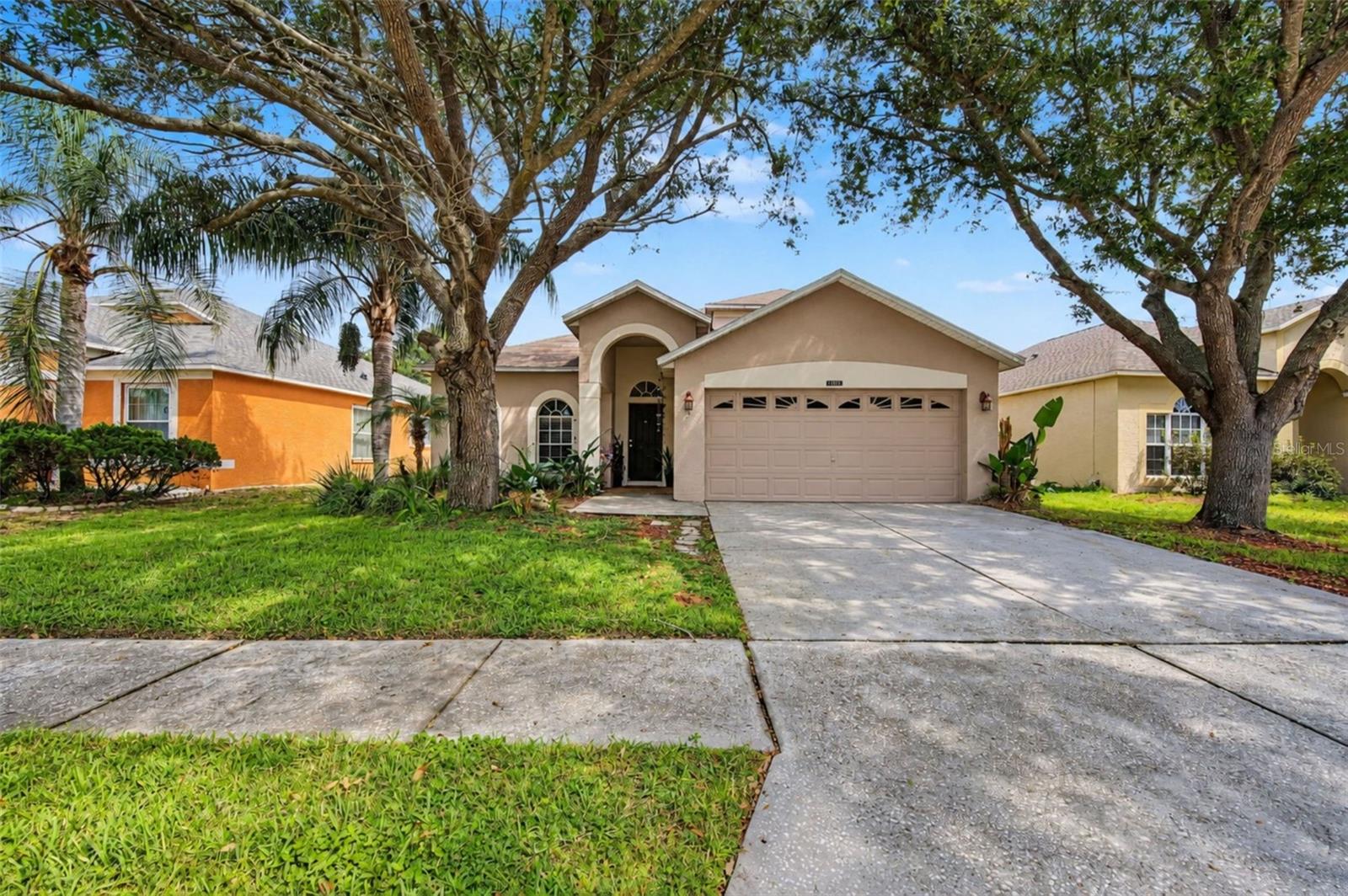 Photo of 10330 GOLDENBROOK WAY TAMPA FL 33647