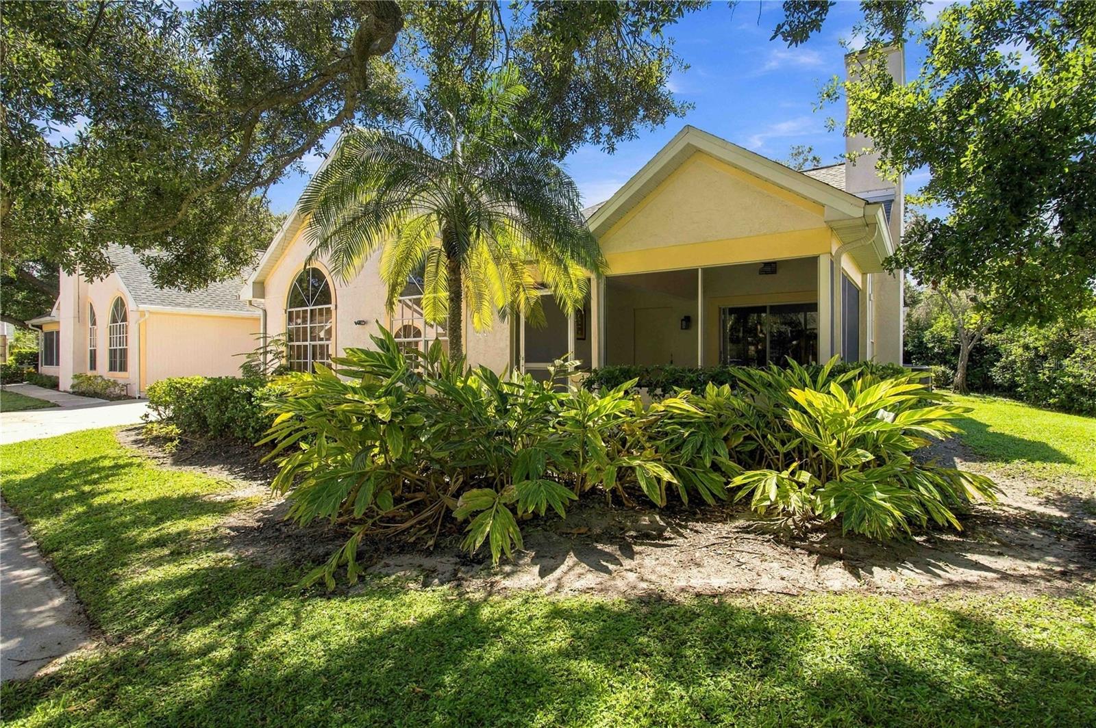 Photo of 4536 WHIRLAWAY DRIVE SARASOTA FL 34233
