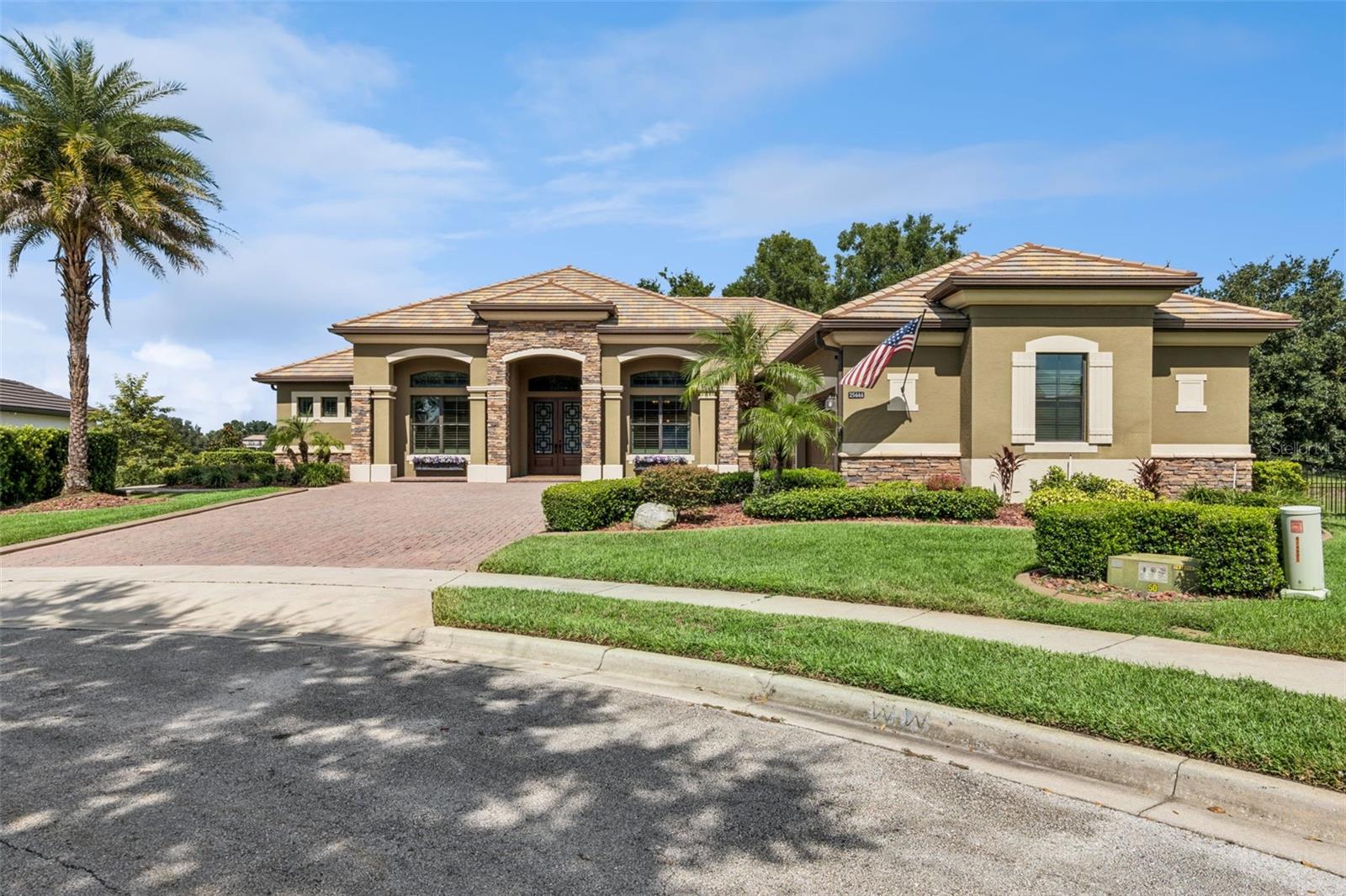 Photo of 25444 HAWKS RUN LANE SORRENTO FL 32776