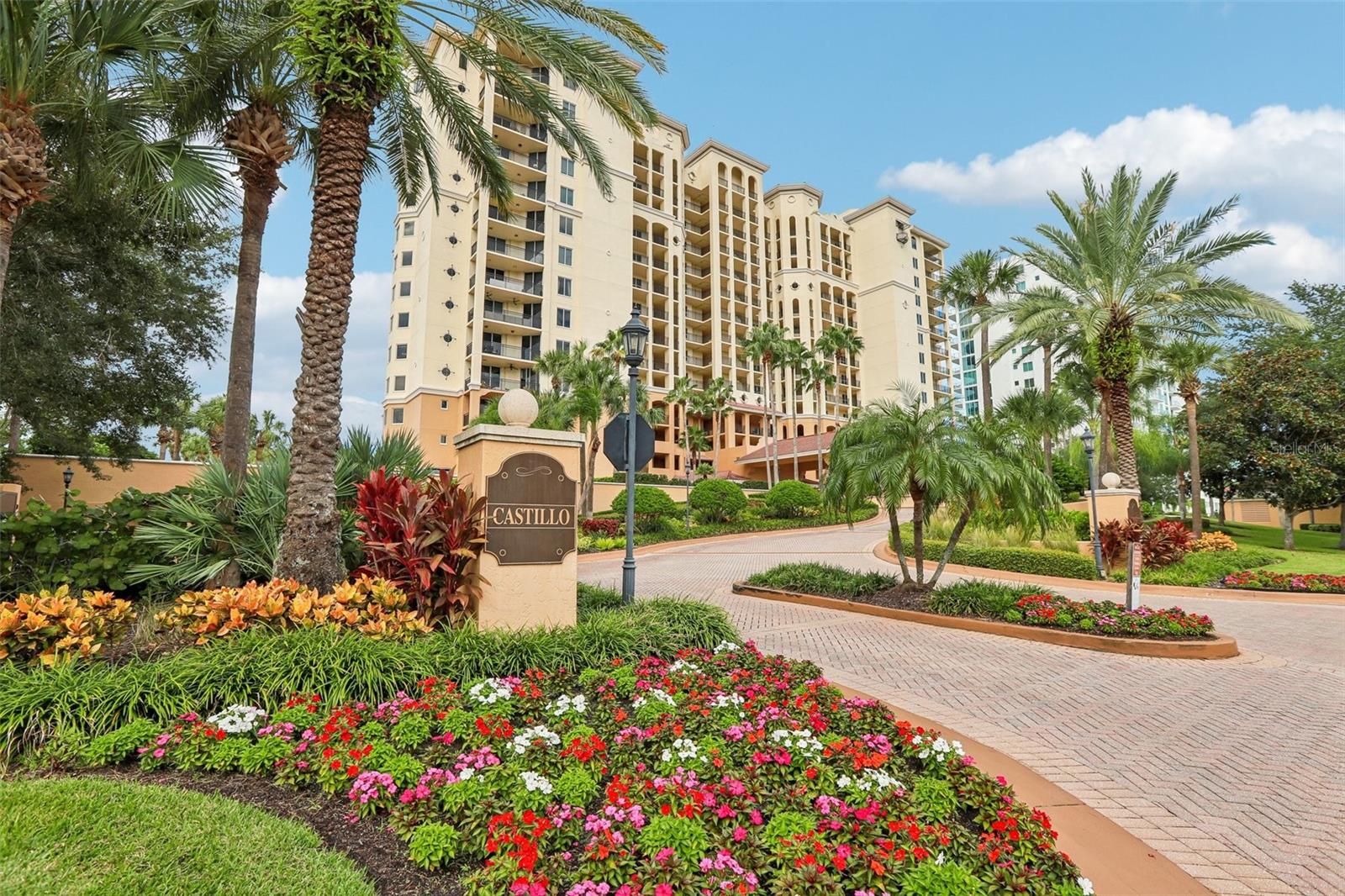 Photo of 5823 BOWEN DANIEL DRIVE #601 TAMPA FL 33616
