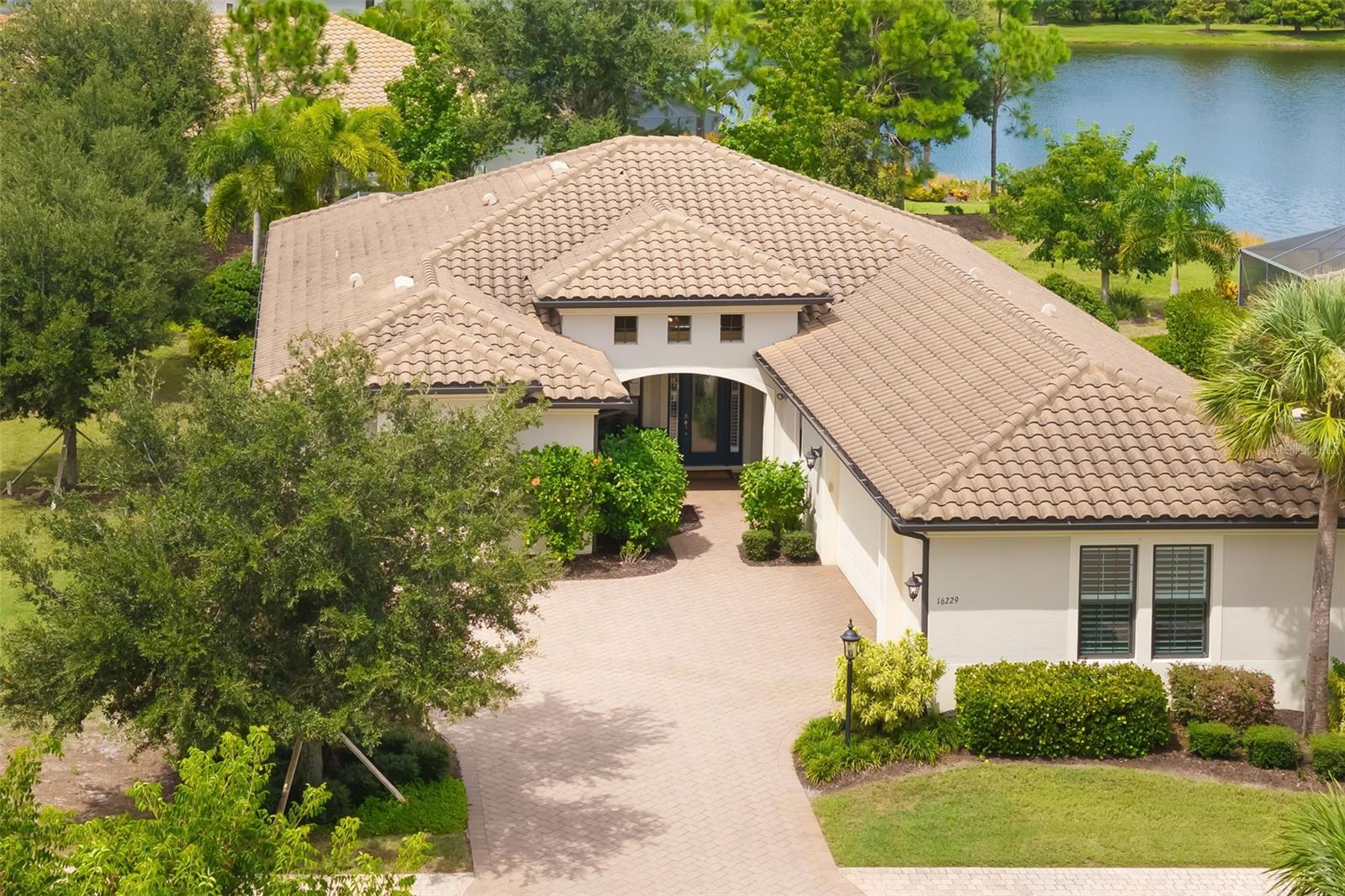 Photo of 16229 CASTLE PARK TERRACE LAKEWOOD RANCH FL 34202