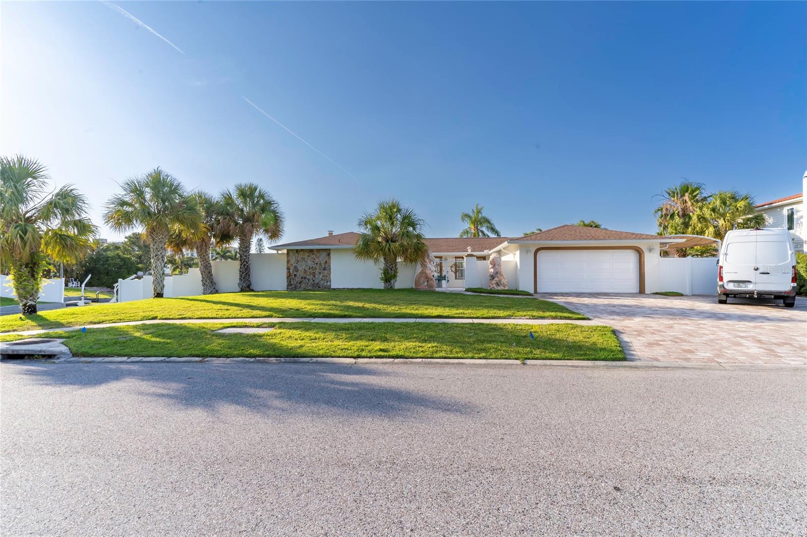 Photo of 320 HARBOR PASSAGE CLEARWATER FL 33767