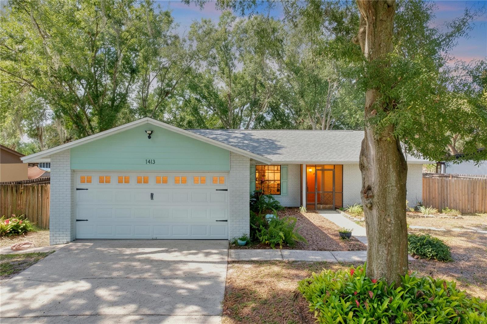 Photo of 1413 WINDJAMMER LOOP LUTZ FL 33559