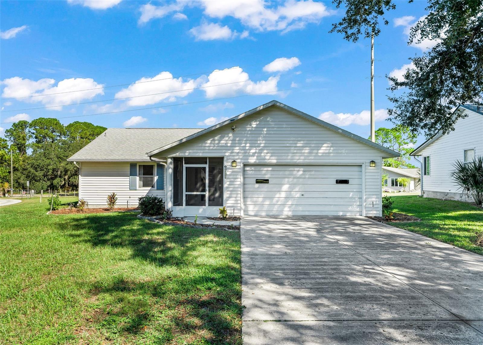 Photo of 1409 NEW ABBEY AVENUE LEESBURG FL 34788