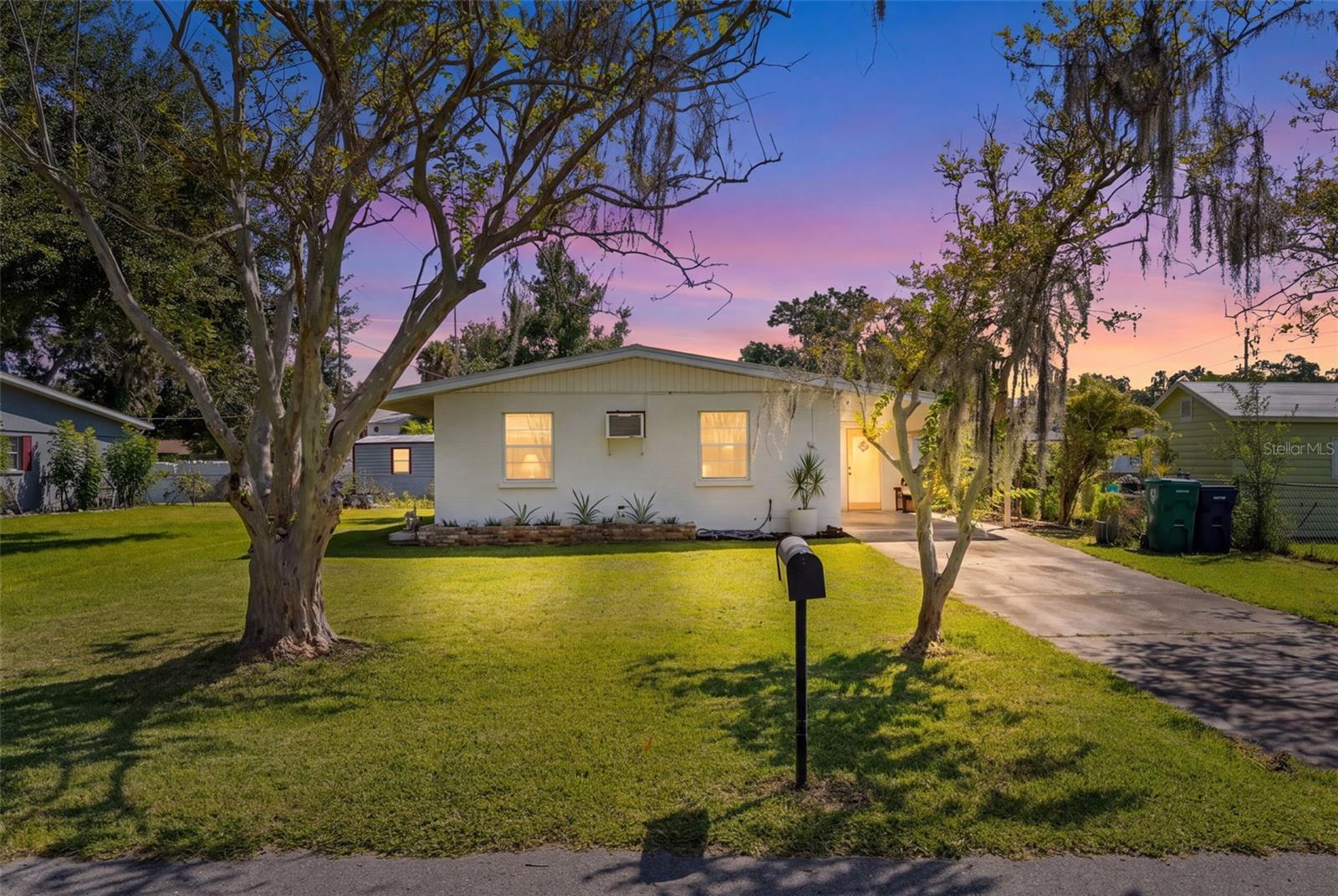 Photo of 704 19TH AVENUE PALMETTO FL 34221