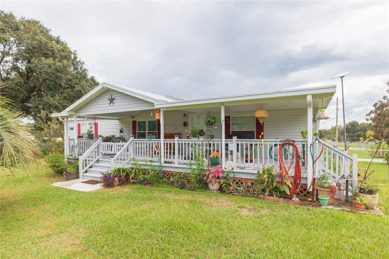 Photo of 14716 BILLIE LANE DADE CITY FL 33525