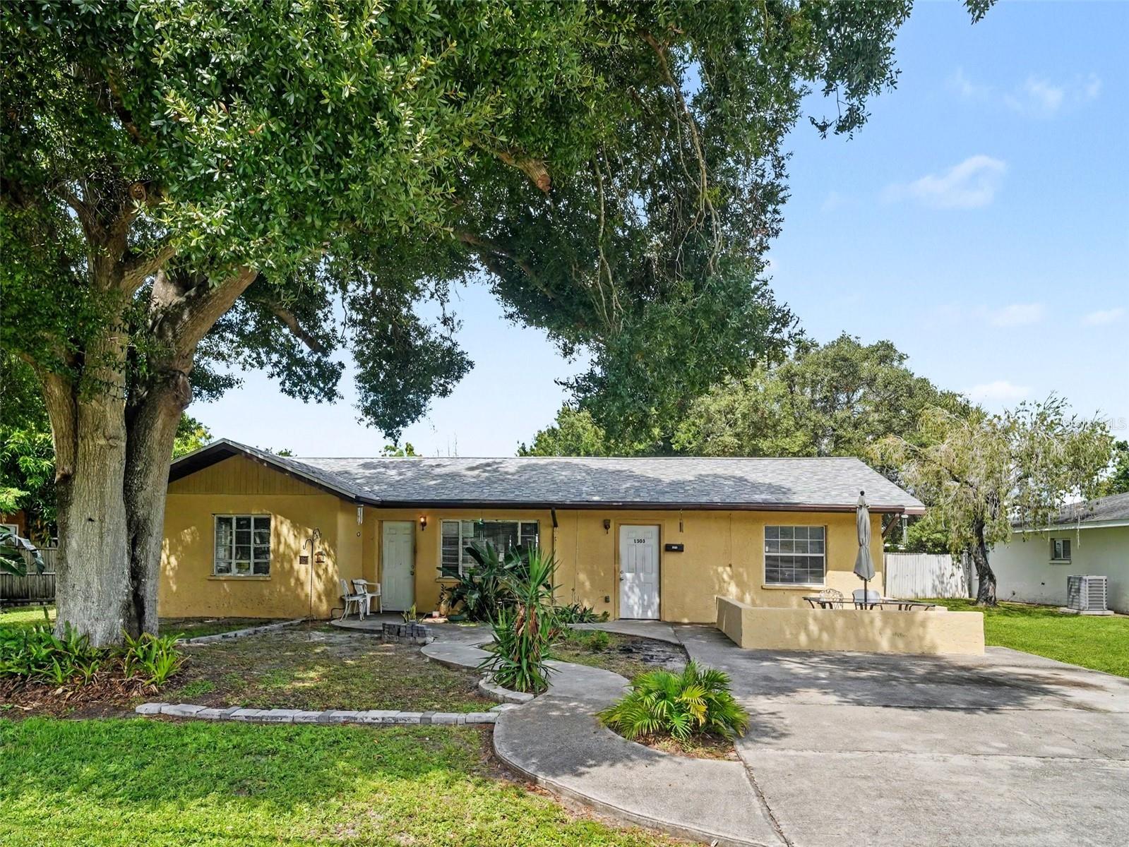Photo of 1503 55TH AVENUE BRADENTON FL 34207