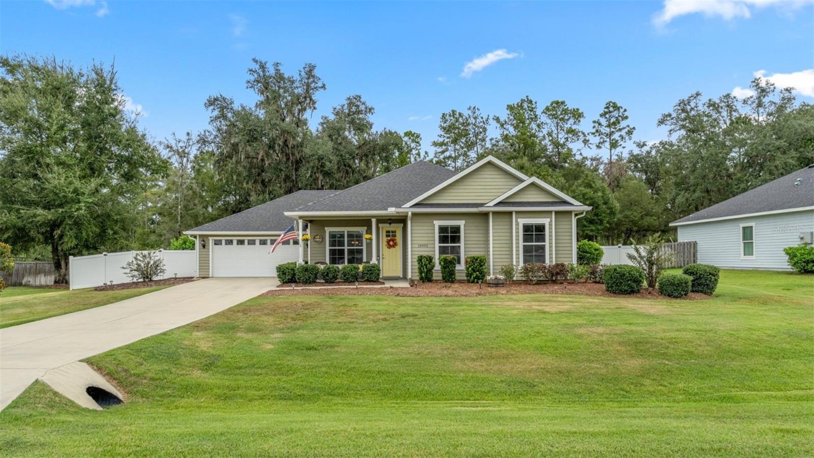 Photo of 19992 NW 159TH PLACE ALACHUA FL 32615