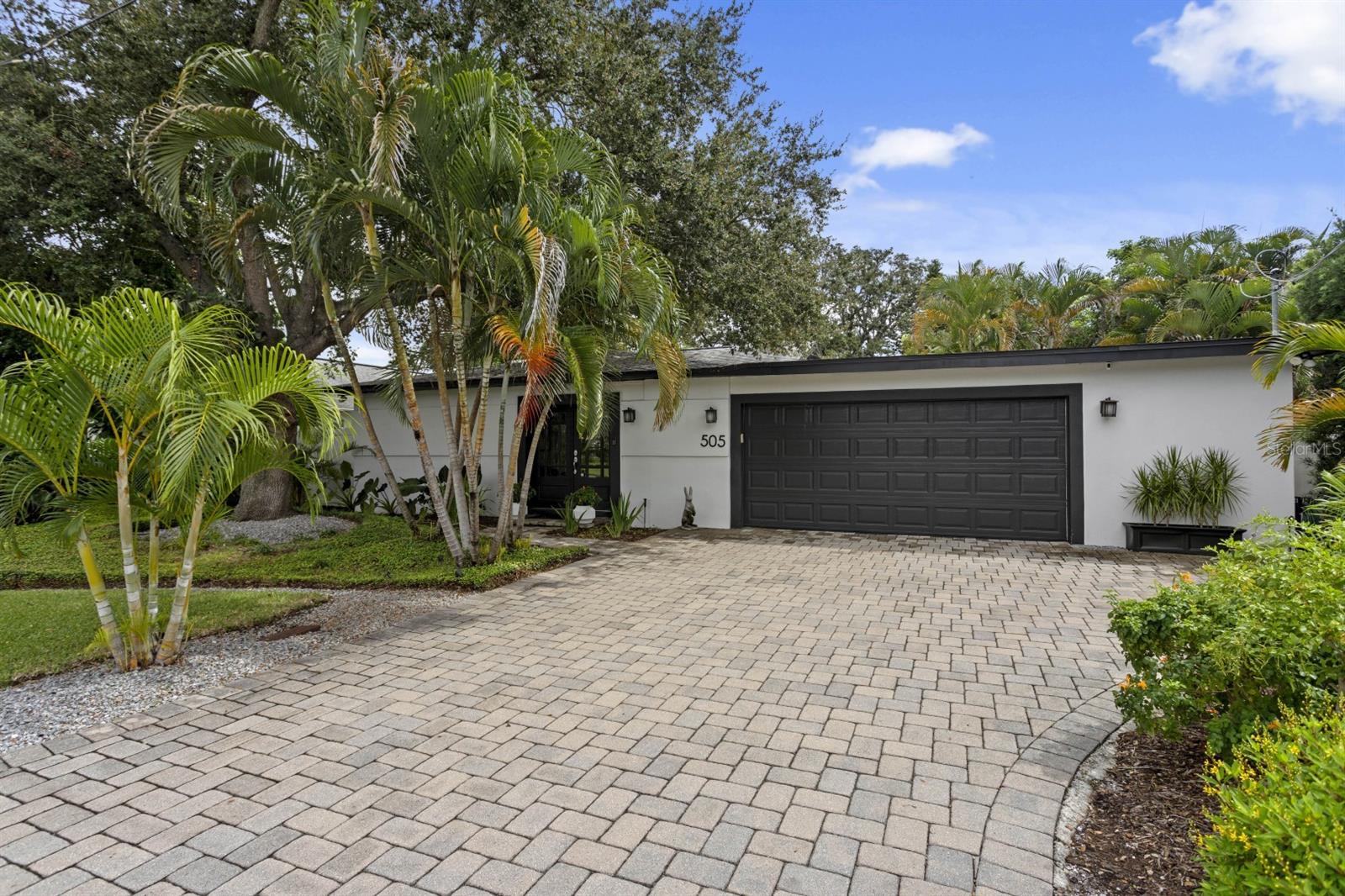 Photo of 505 N BEVERLY AVENUE TAMPA FL 33609
