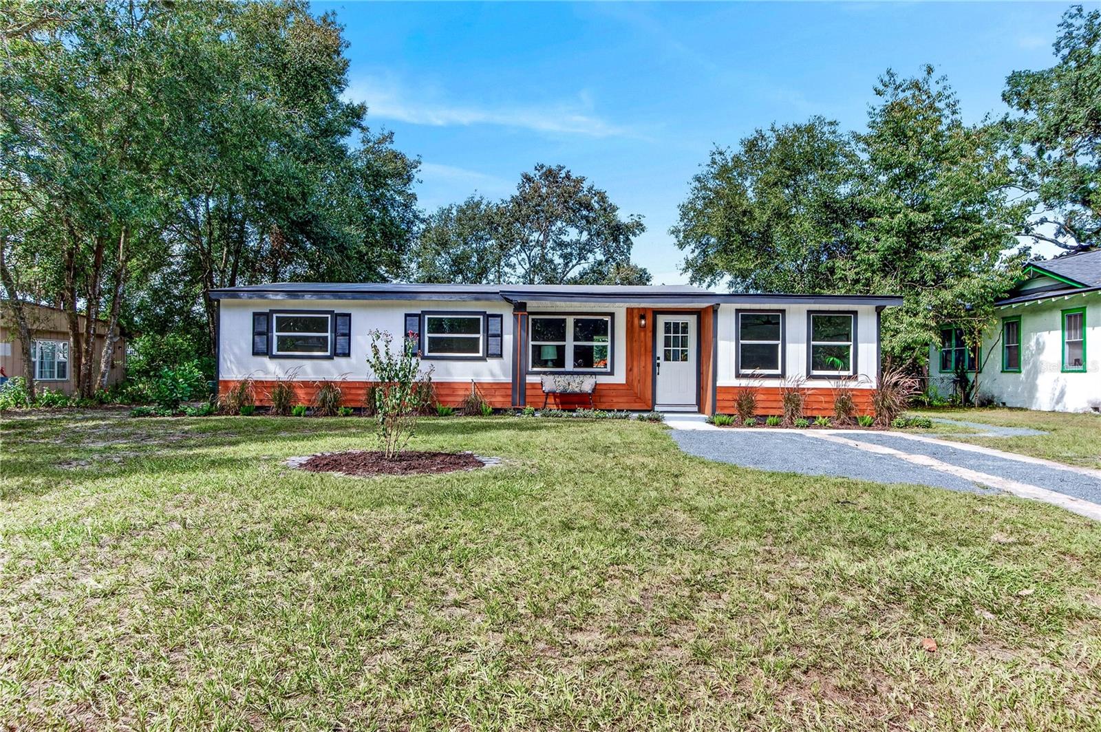 Photo of 2426 S LAUREL AVENUE SANFORD FL 32771