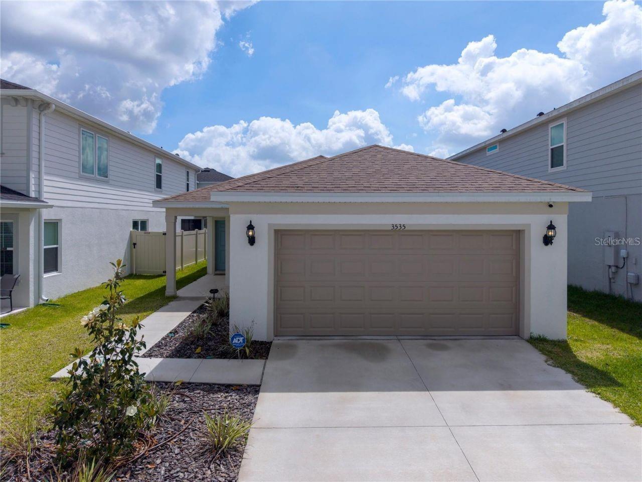 Photo of 3535 WEAVER WAY DAVENPORT FL 33837