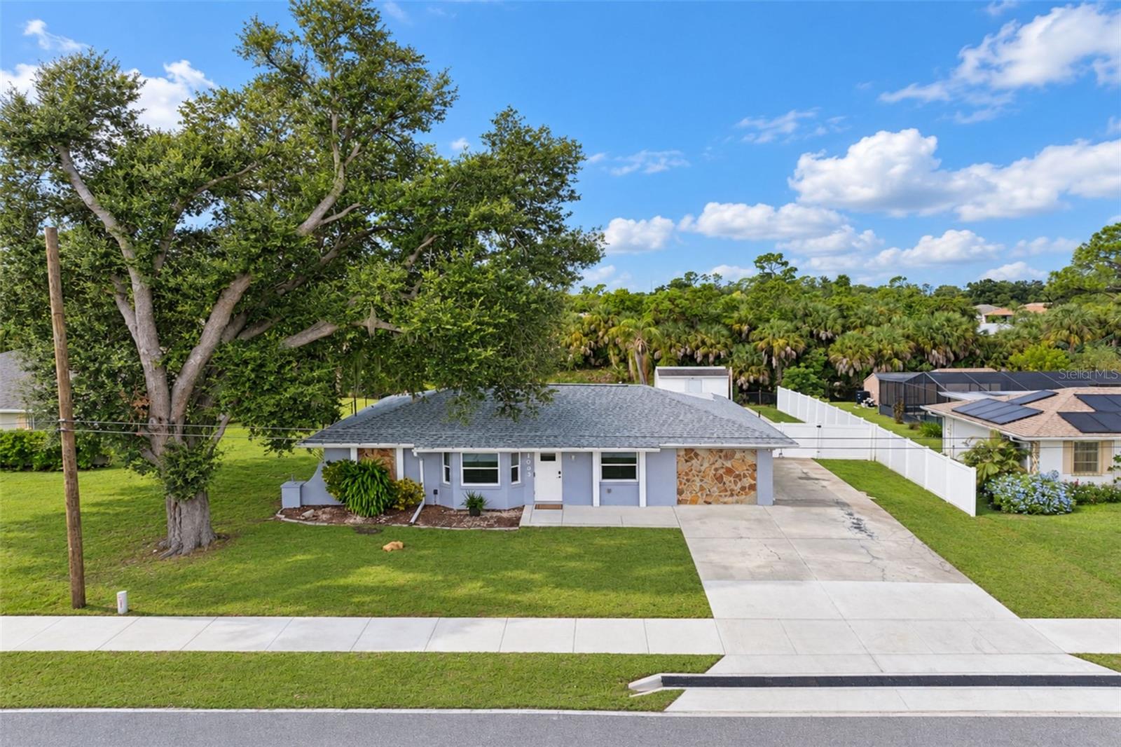 Photo of 1093 DORCHESTER ST PORT CHARLOTTE FL 33952