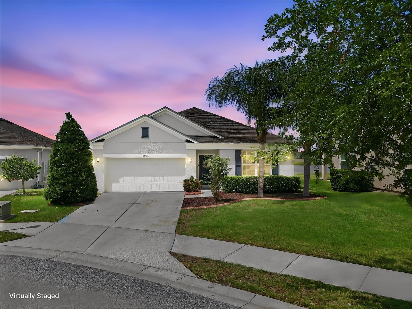 Photo of 11908 GREENCHOP PLACE RIVERVIEW FL 33579