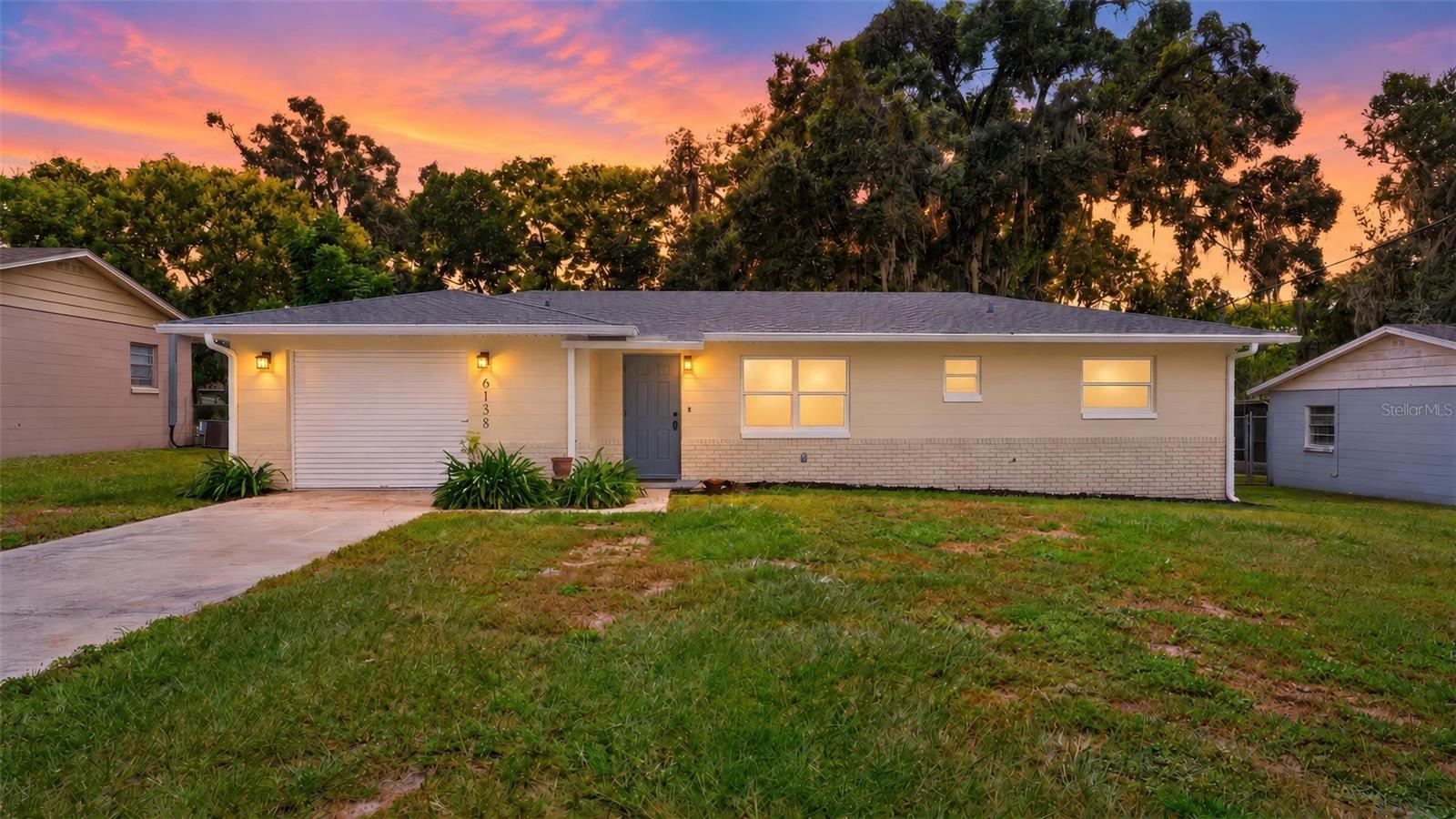 Photo of 6138 HIGHLAND AVENUE LEESBURG FL 34748
