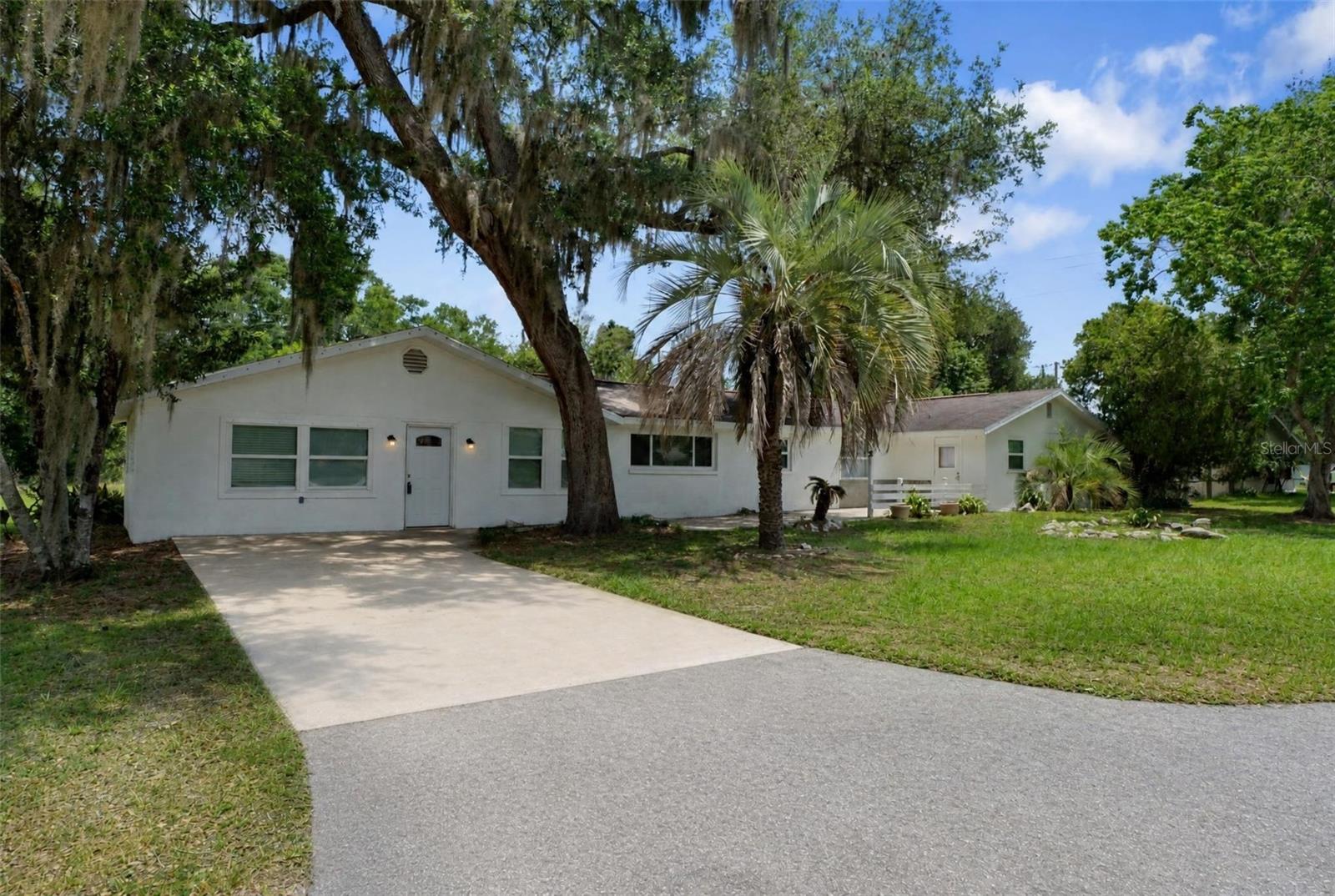 Photo of 7741 E SPANISH TRAIL FLORAL CITY FL 34436