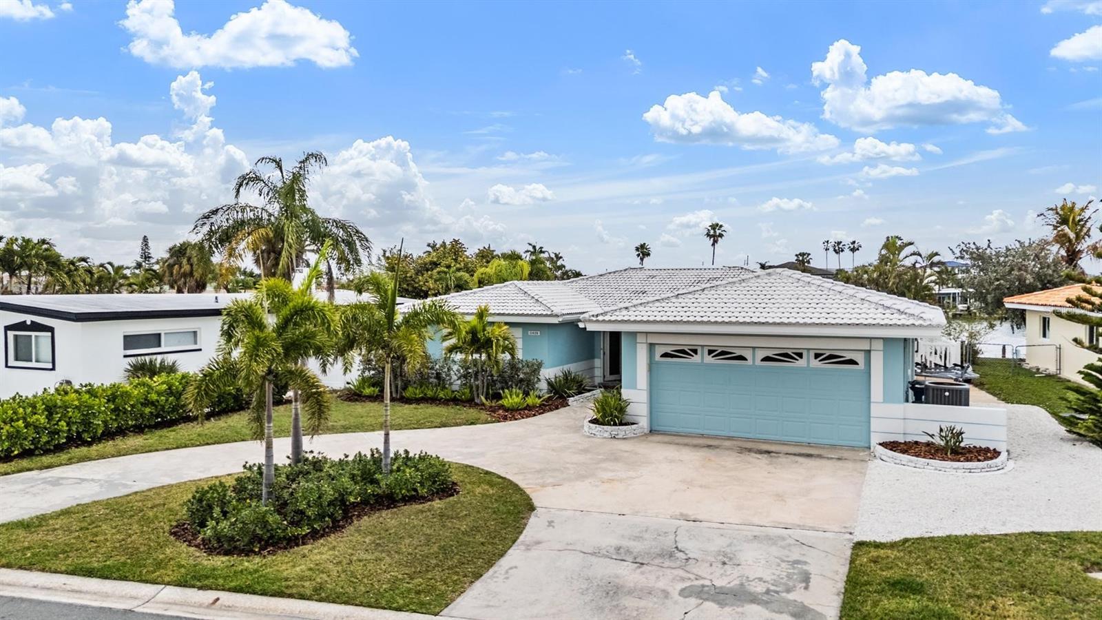 Photo of 11425 5TH STREET TREASURE ISLAND FL 33706