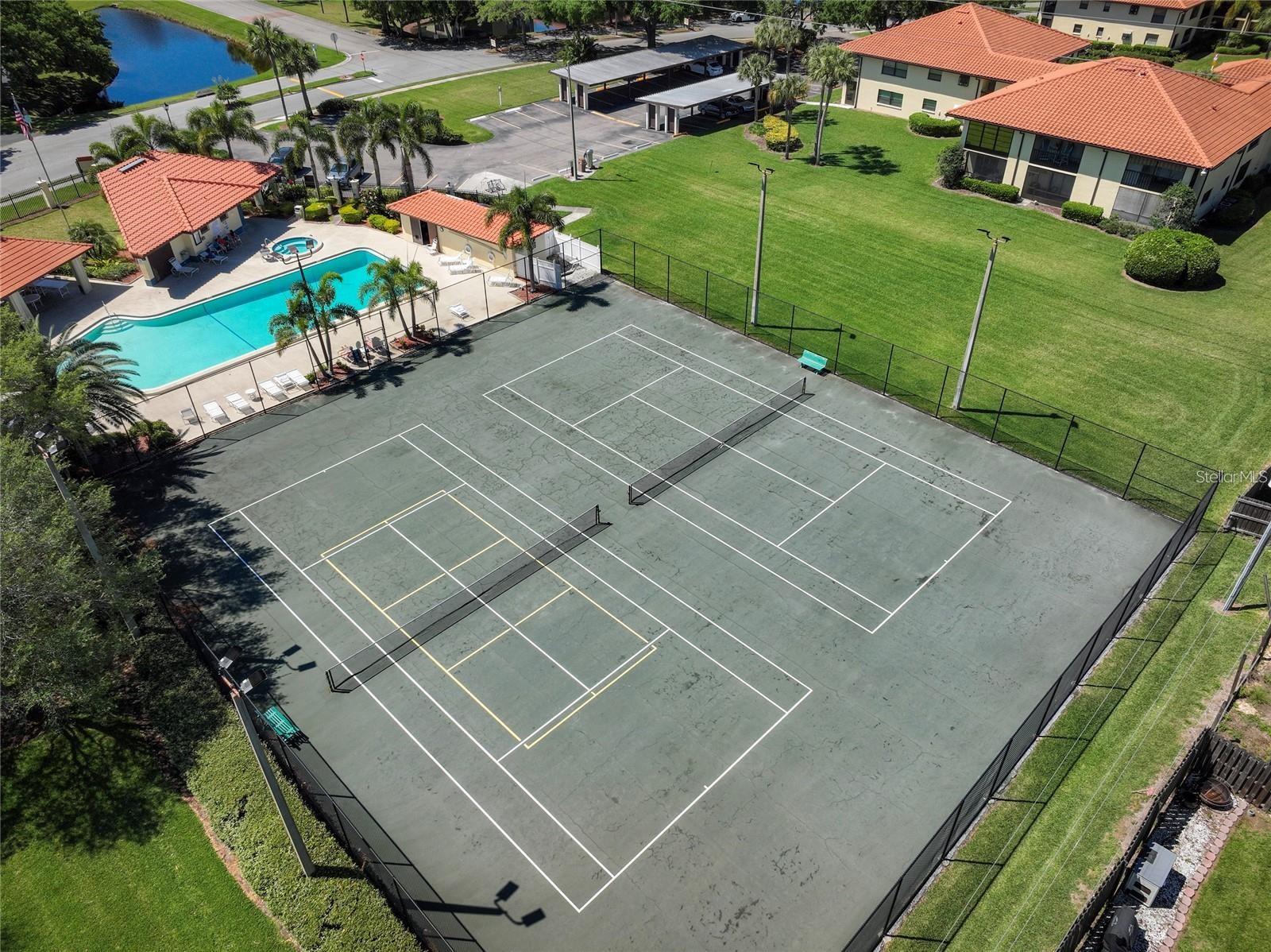 Photo of 1609 HAMMOCK PINE BOULEVARD #1609 CLEARWATER FL 33761