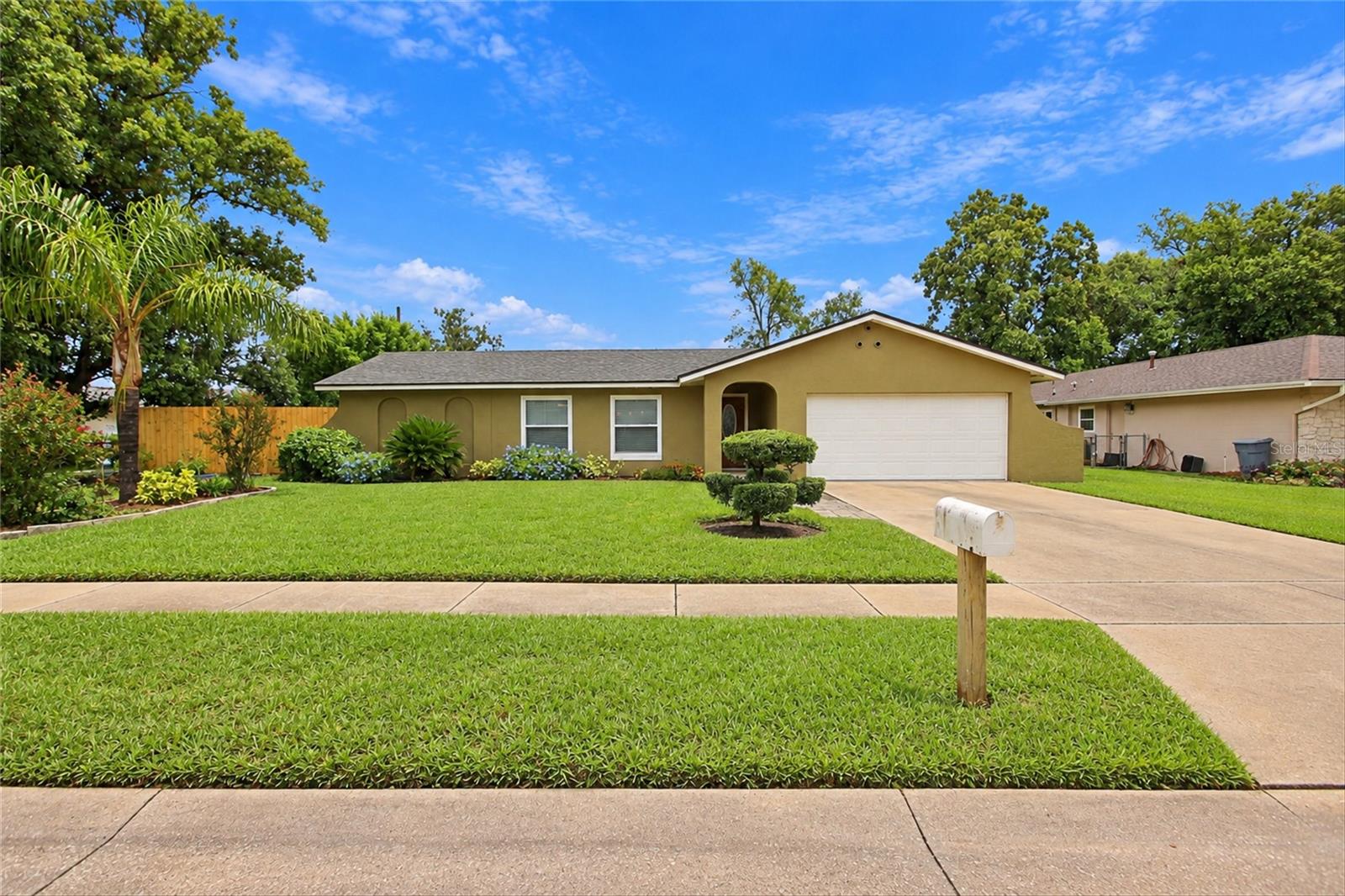 Photo of 313 ROBIN HILL DRIVE ALTAMONTE SPRINGS FL 32701