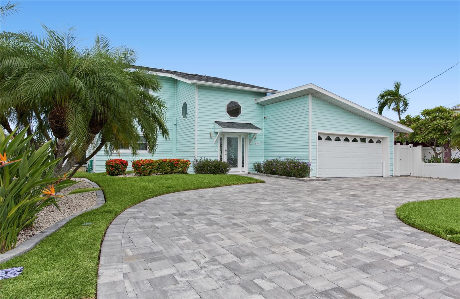 Photo of 544 LILLIAN DRIVE MADEIRA BEACH FL 33708