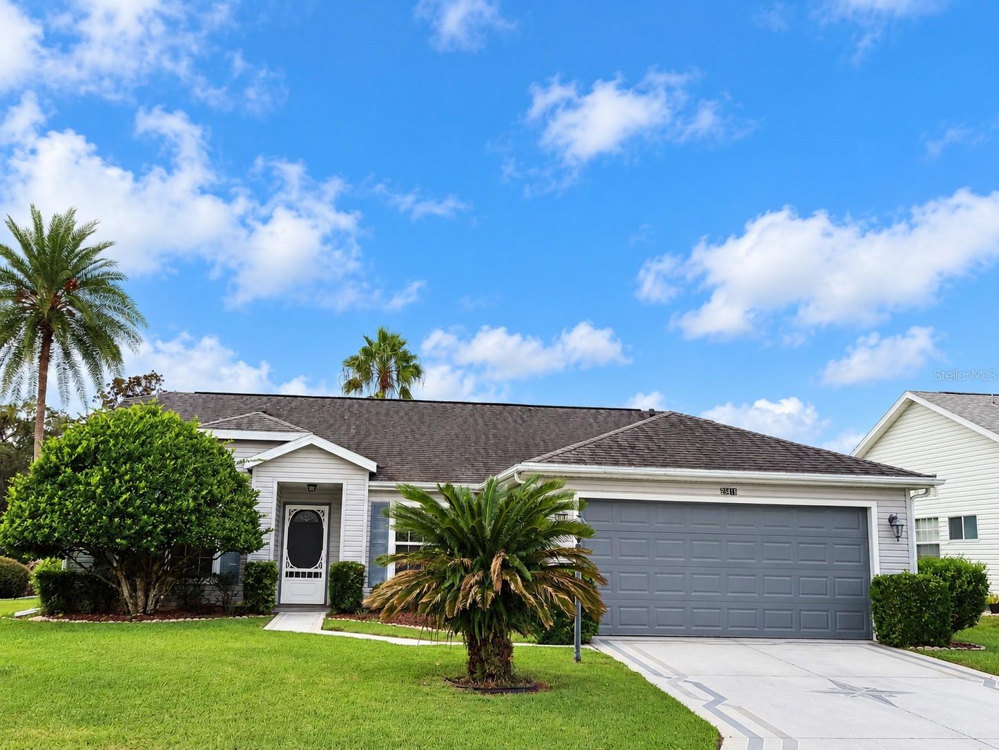 Photo of 25419 CRESTWATER DRIVE DRIVE LEESBURG FL 34748