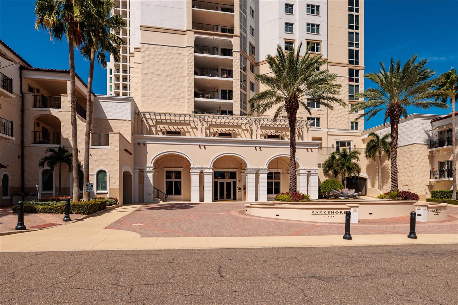 Photo of 300 BEACH DRIVE #1804 ST PETERSBURG FL 33701