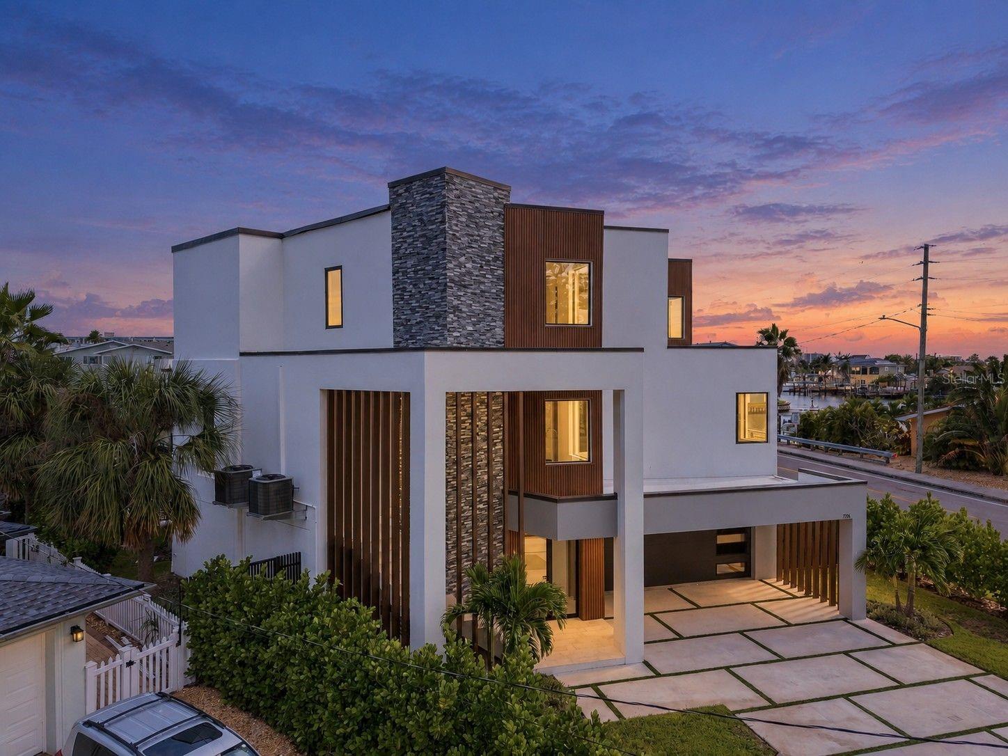 Photo of 7176 S SHORE DRIVE SOUTH PASADENA FL 33707