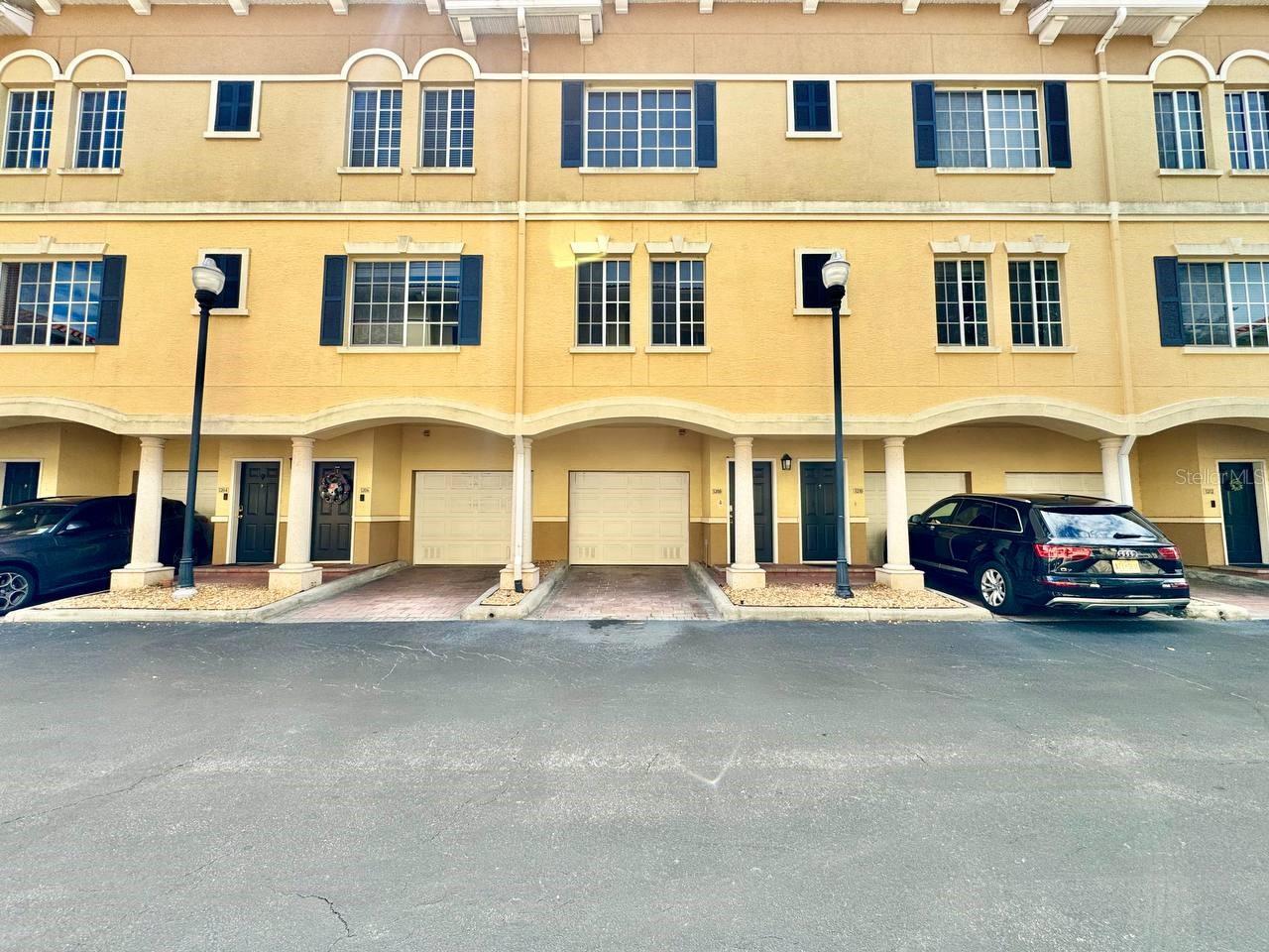 Photo of 5208 HAMPTON BEACH PLACE TAMPA FL 33609
